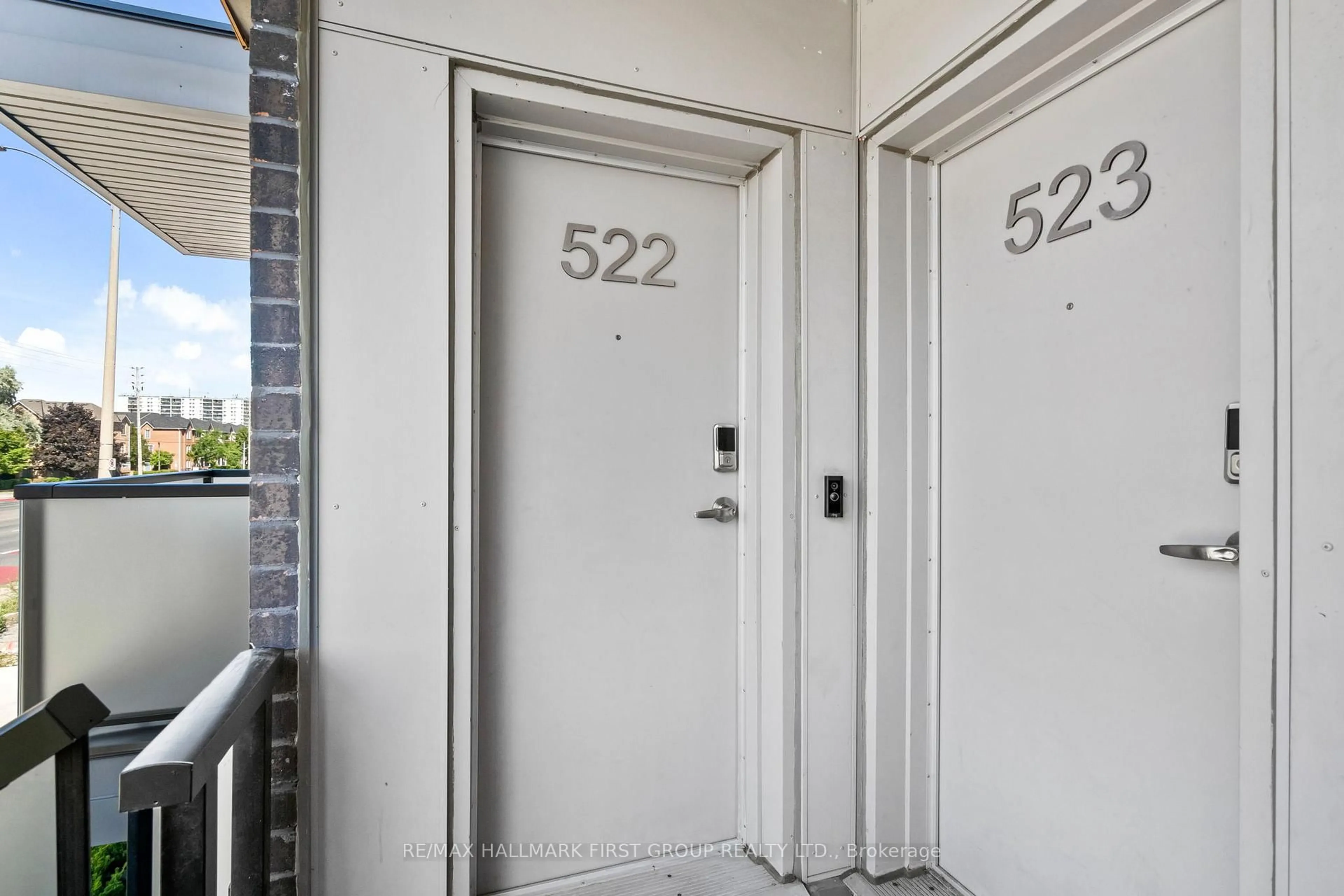 Indoor entryway for 2791 Eglinton Ave #522, Toronto Ontario M1J 0B3