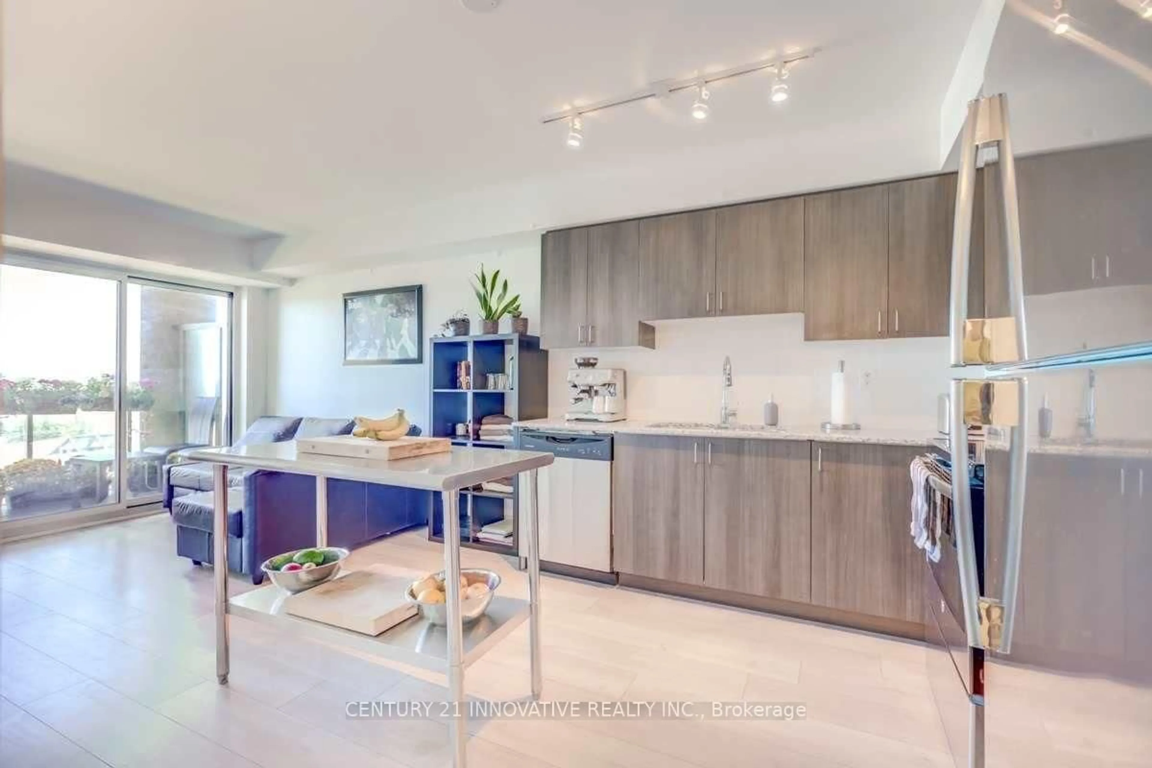 Open concept kitchen, ceramic/tile floor for 1215 Bayly St #610, Pickering Ontario L1W 1L7