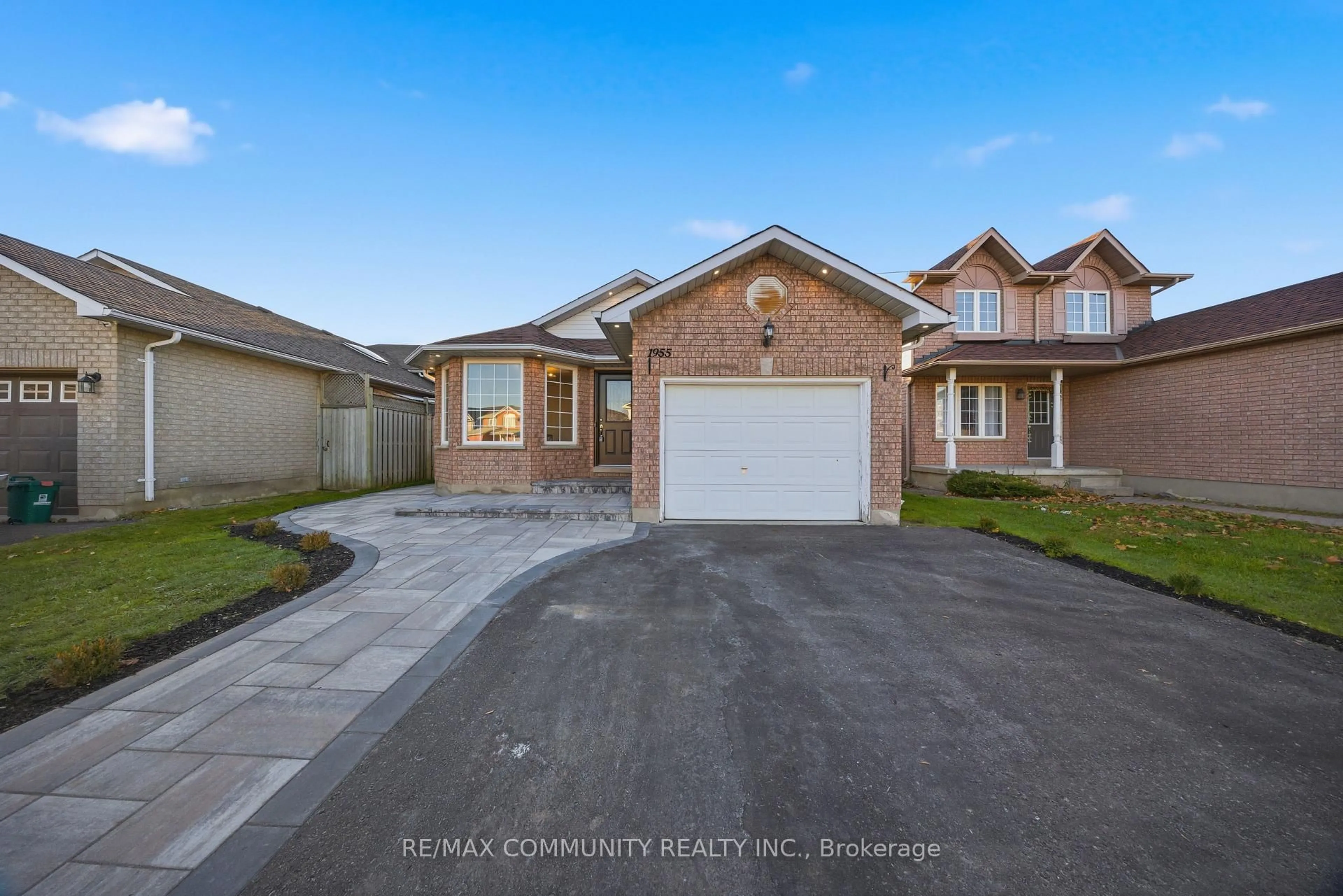 Unknown for 1955 Dalhousie Cres, Oshawa Ontario L1G 8C3