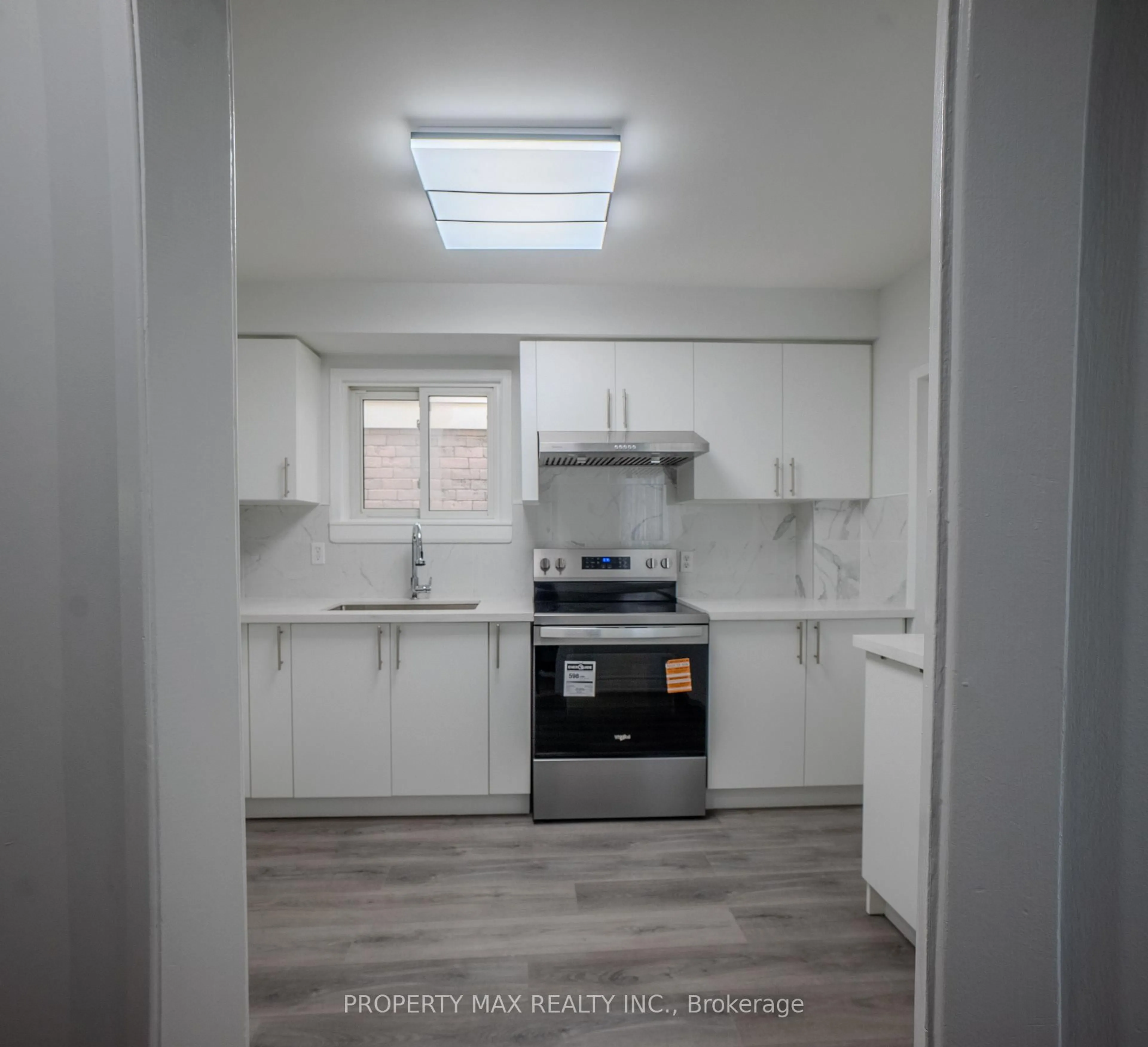 Standard kitchen, unknown for 52 Whispering Willow Ptwy, Toronto Ontario M1B 4B3