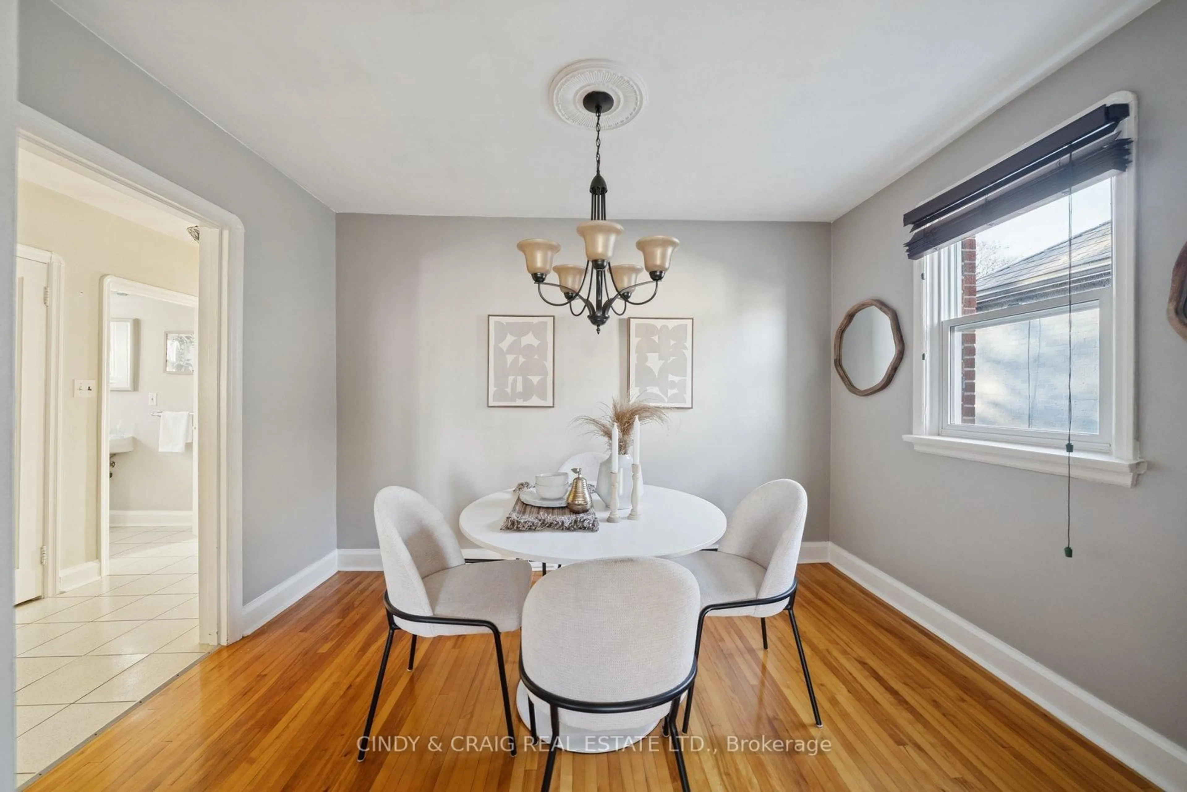 Dining room, unknown for 124 Highland Ave, Oshawa Ontario L1H 6A6