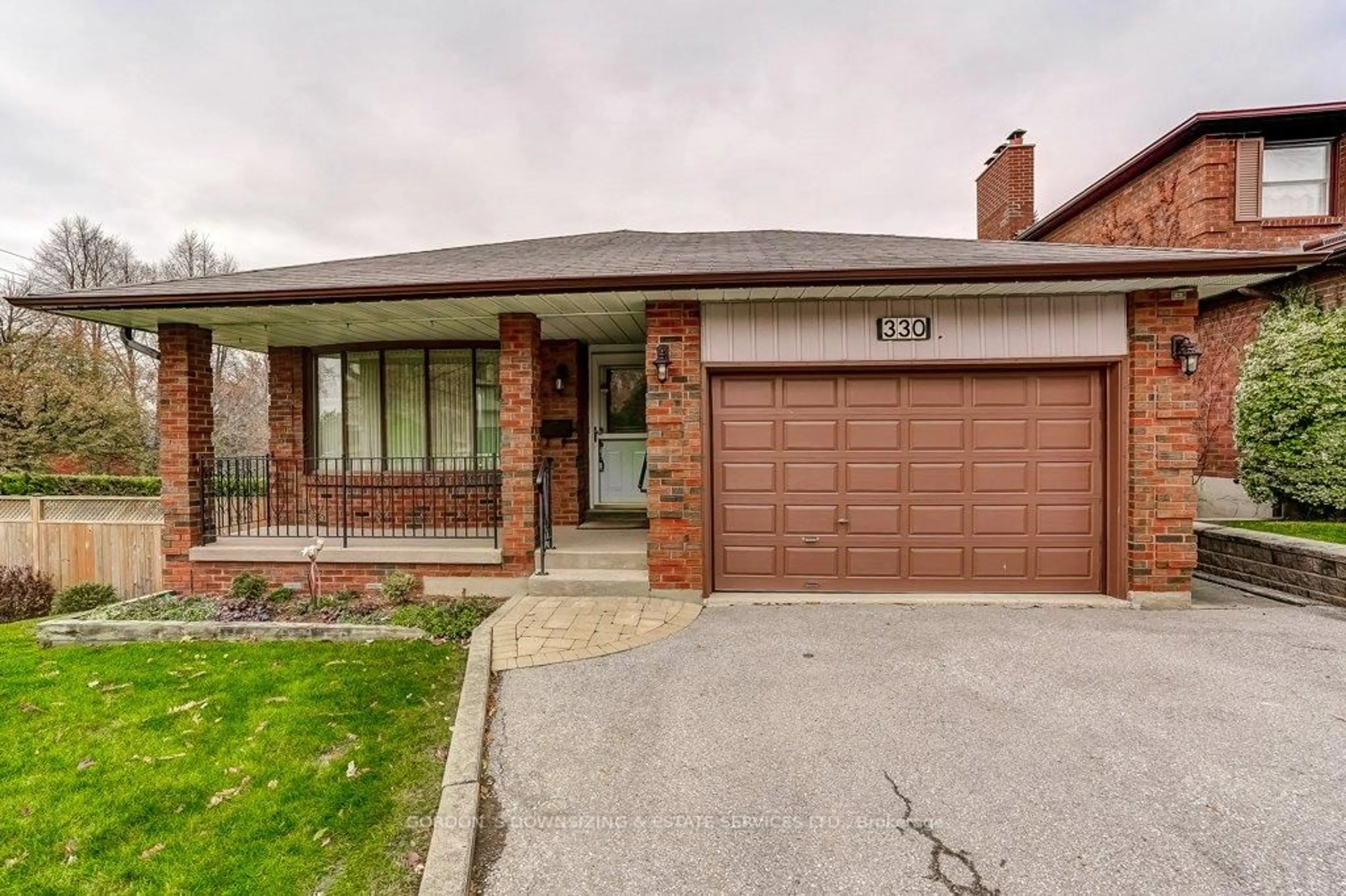 Home with brick exterior material, street for 330 Cumberland Crt, Oshawa Ontario L1H 8E7