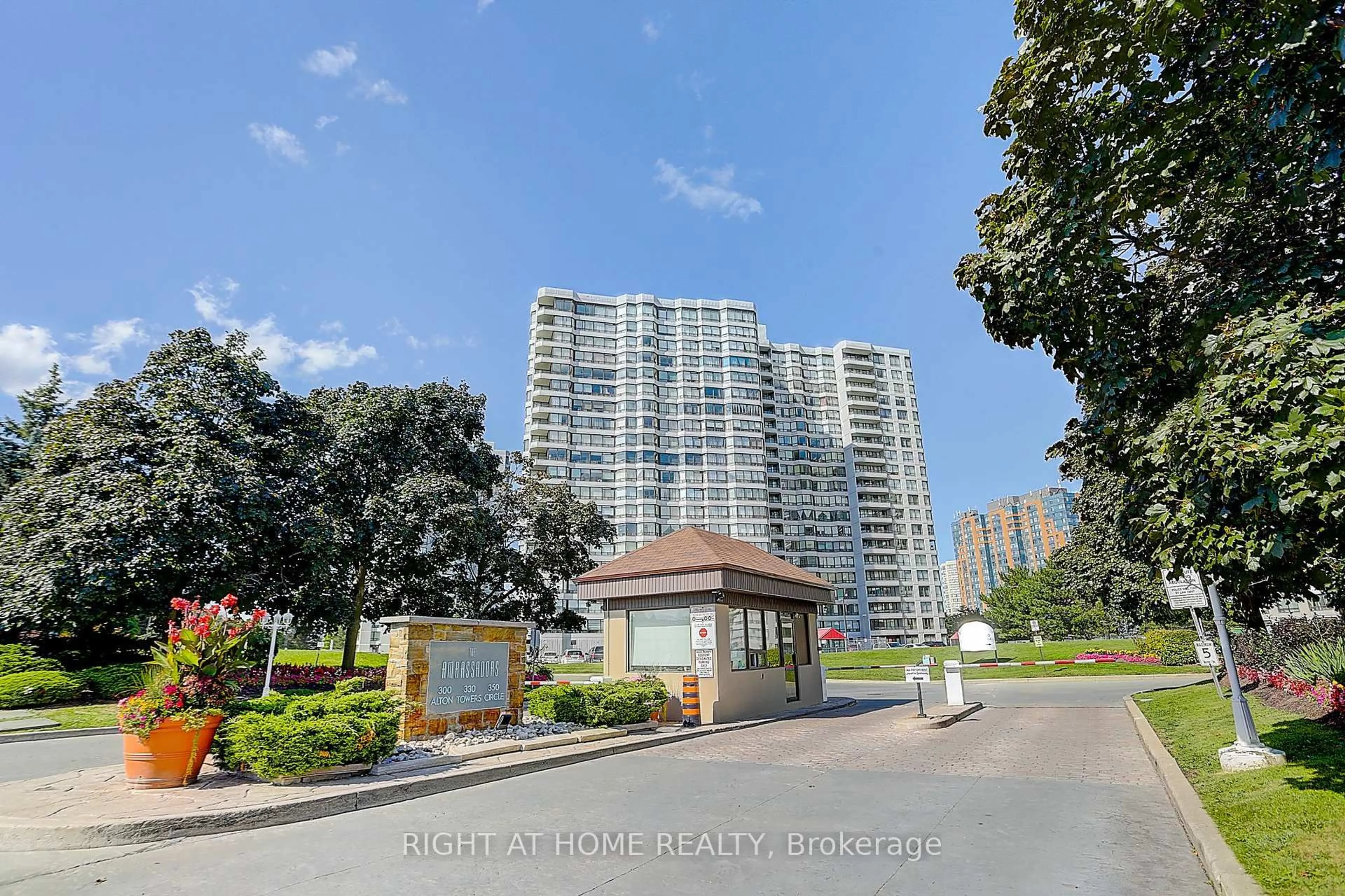 A pic from outside/outdoor area/front of a property/back of a property/a pic from drone, unknown for 300 Alton Towers Circ #1807, Toronto Ontario M1V 4X9