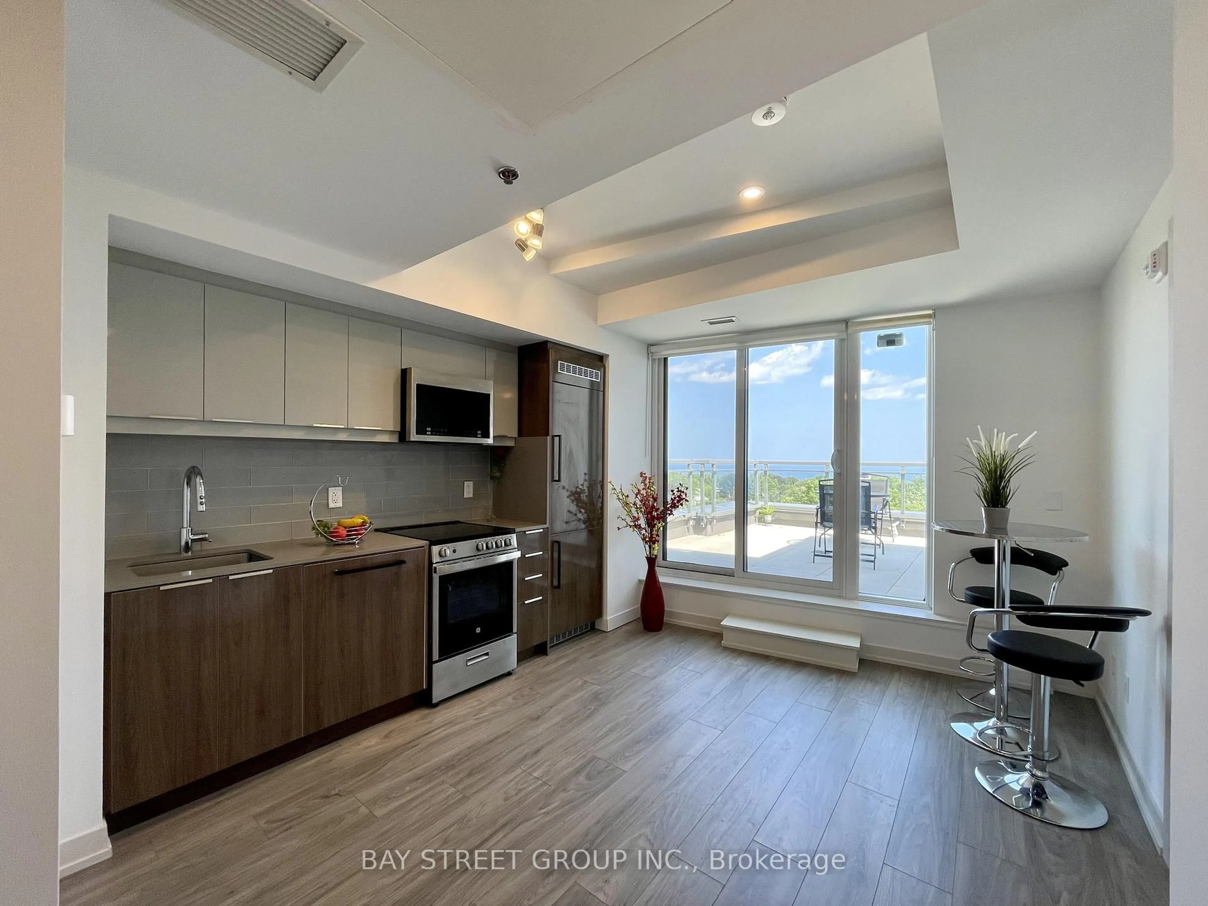 Open concept kitchen, unknown for 90 Glen Everest Rd #808, Toronto Ontario M1N 0C3