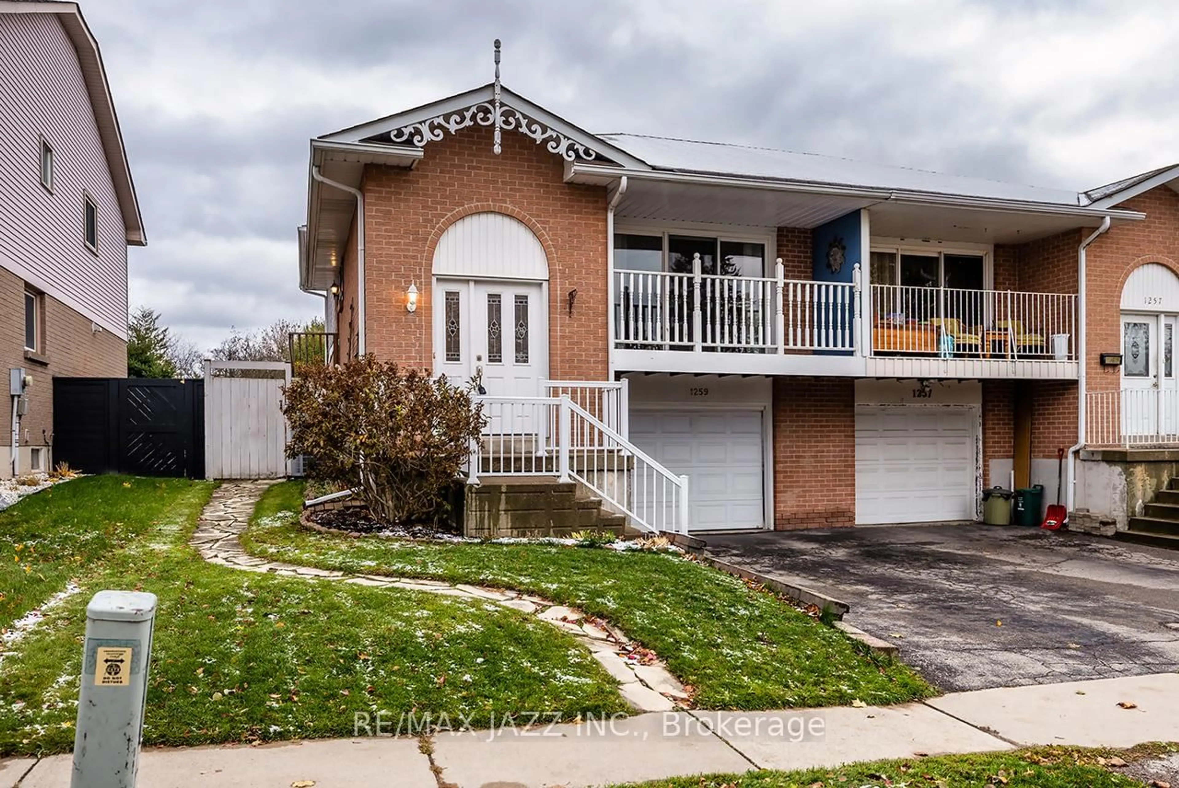 Home with brick exterior material, street for 1259 Sunningdale Ave, Oshawa Ontario L1H 8G6