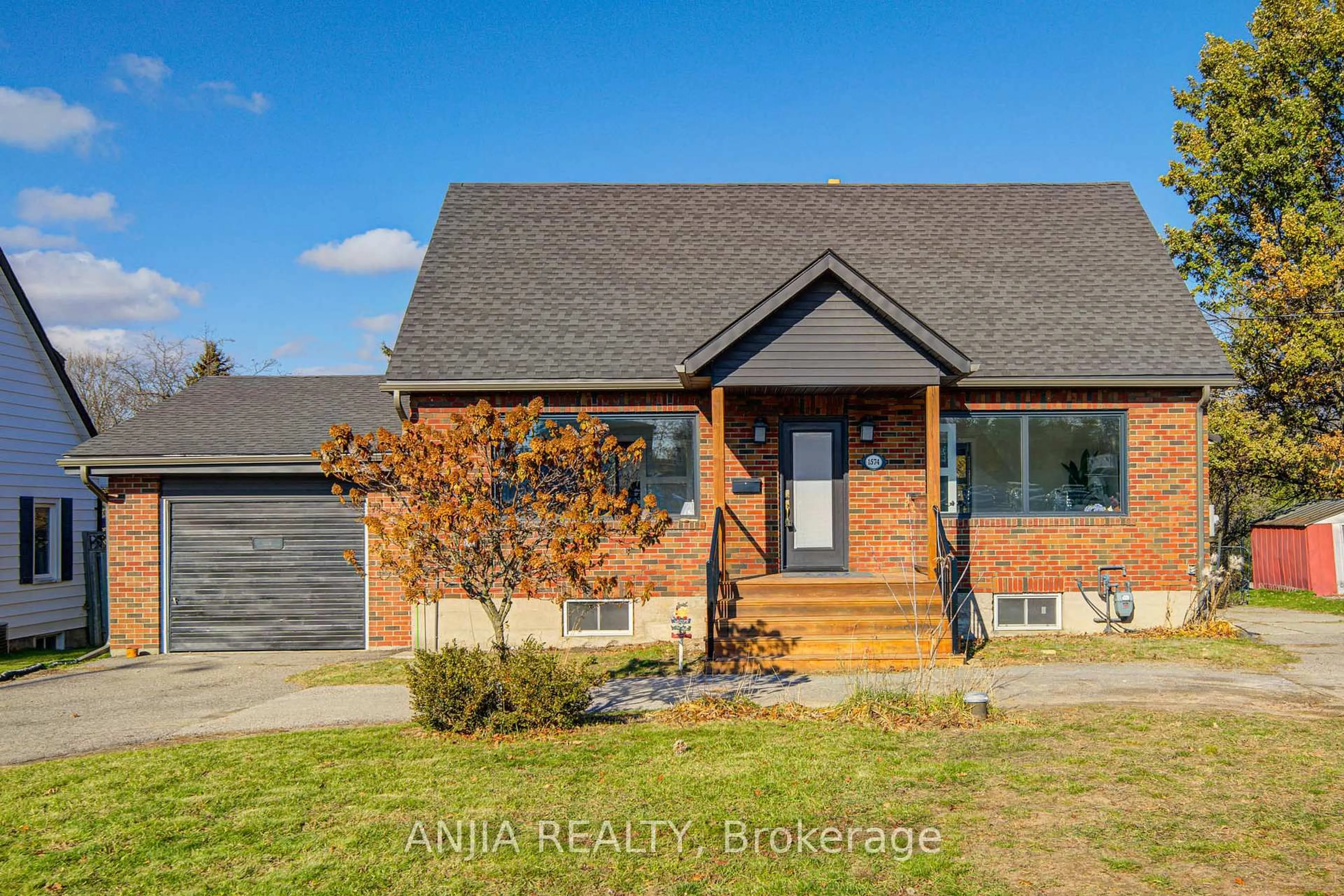 Home with brick exterior material, street for 1574 Hwy 2 Rd, Clarington Ontario L1E 2R7