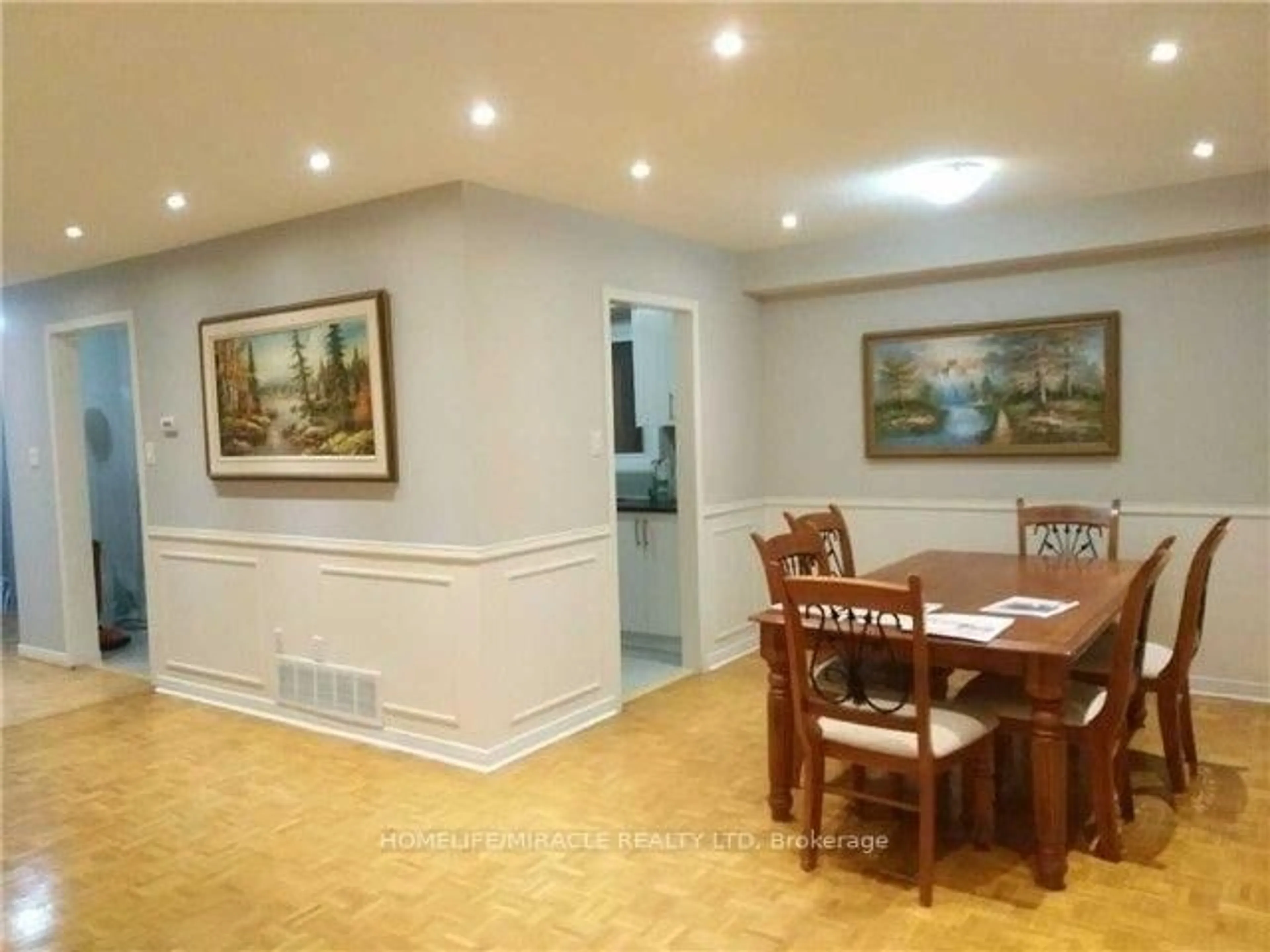 Dining room, wood/laminate floor for 29 Parsonage Dr, Toronto Ontario M1B 4J2