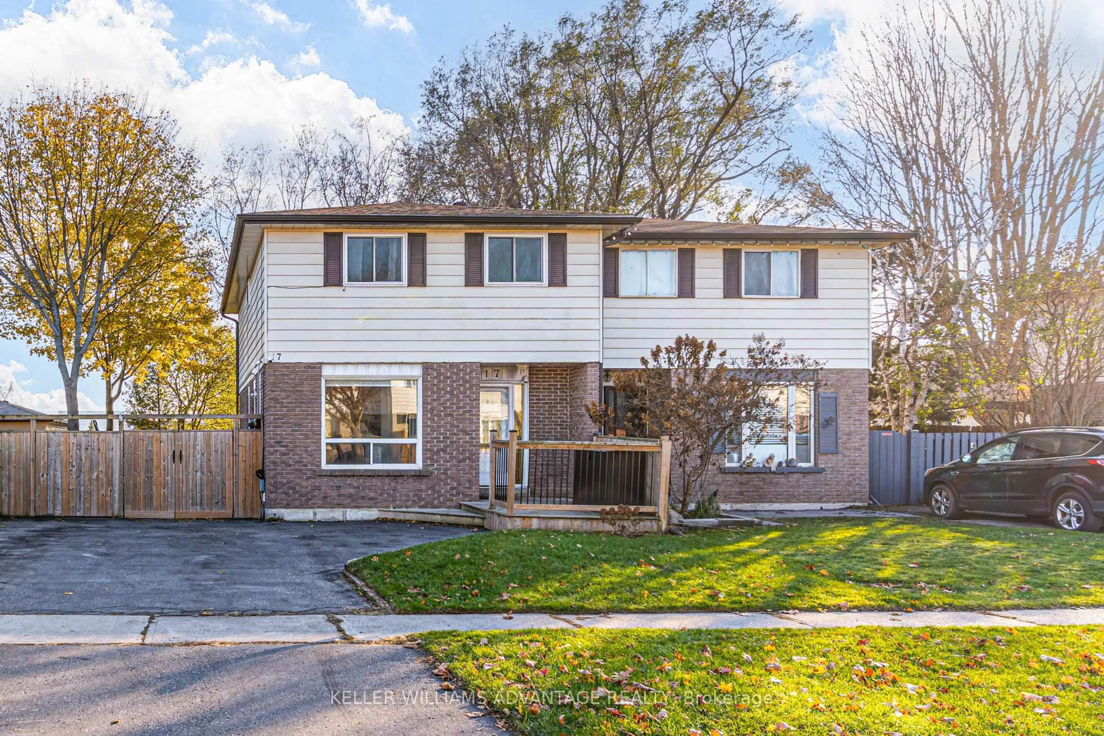 Home with brick exterior material, street for 17 Loscombe Dr, Clarington Ontario L1C 3S8