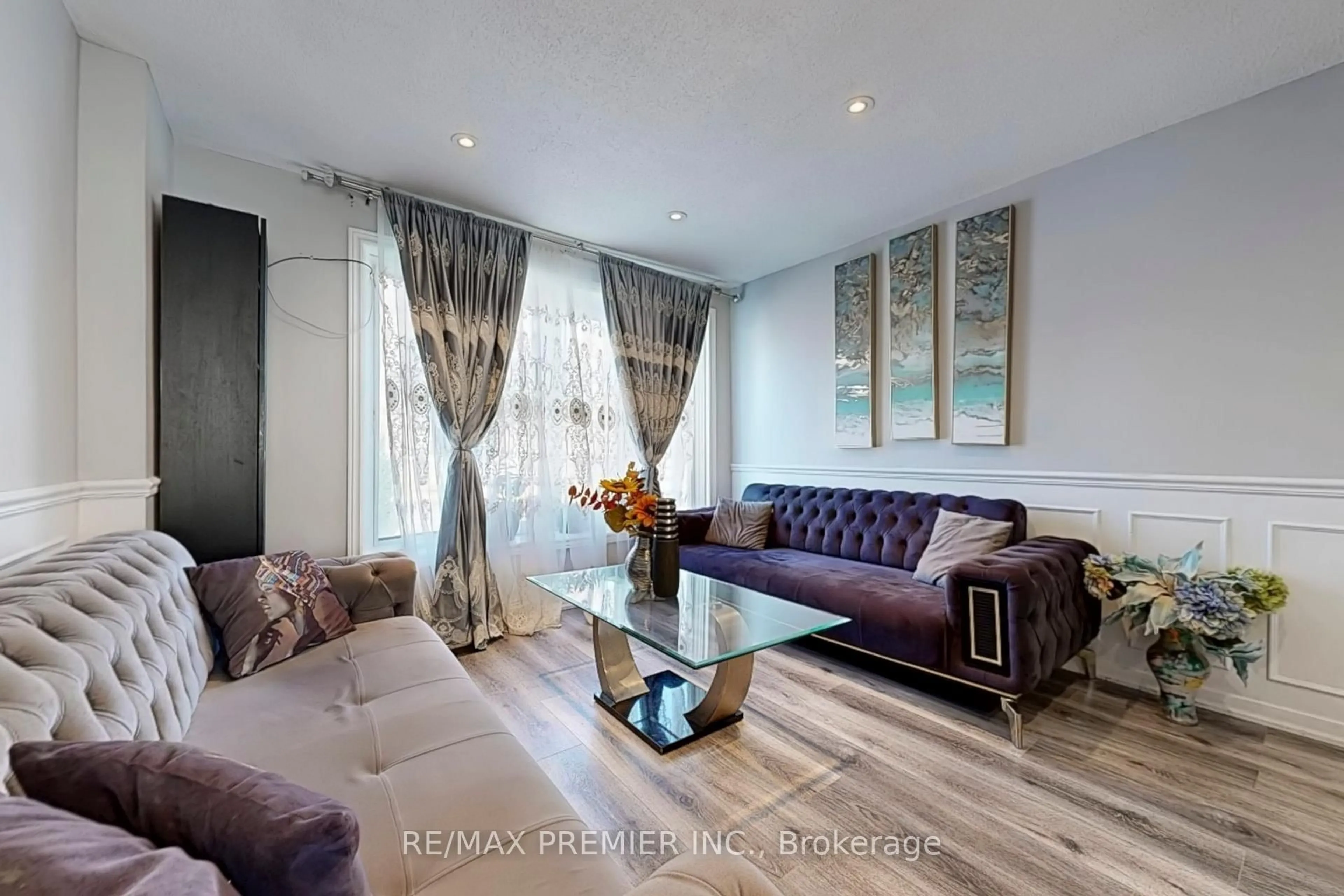 Living room with furniture, wood/laminate floor for 888 Krosno Blvd, Pickering Ontario L1W 1H4