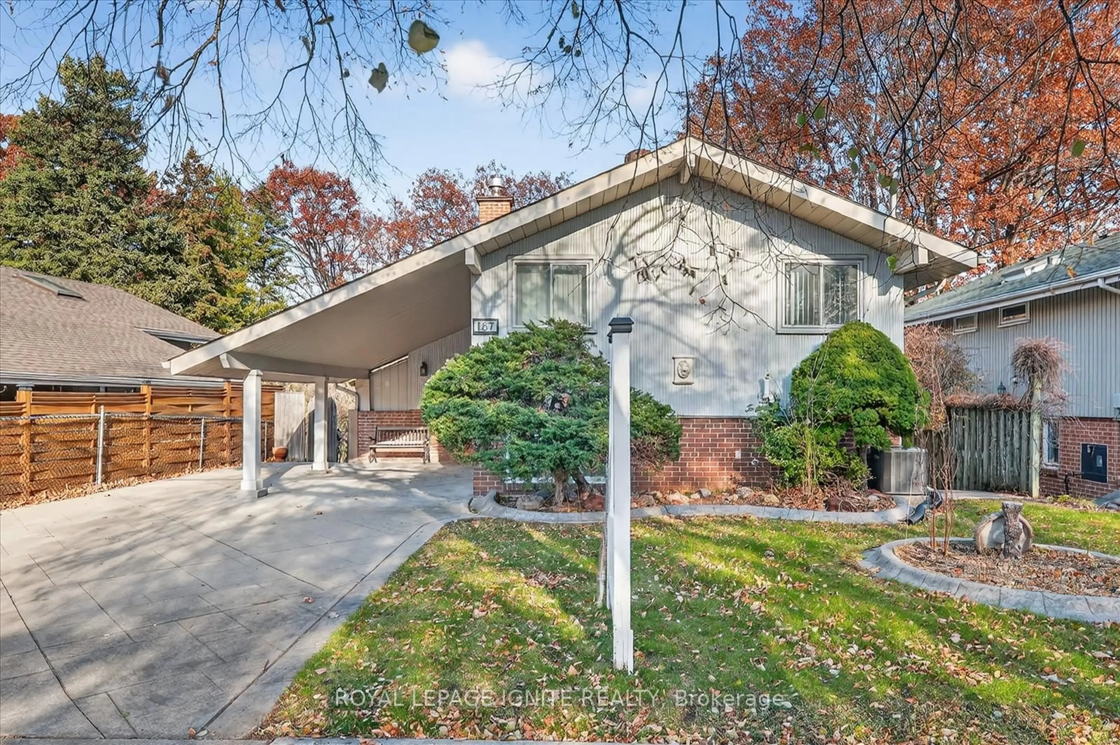 Home with vinyl exterior material, street for 187 Birkdale Rd, Toronto Ontario M1P 3R9