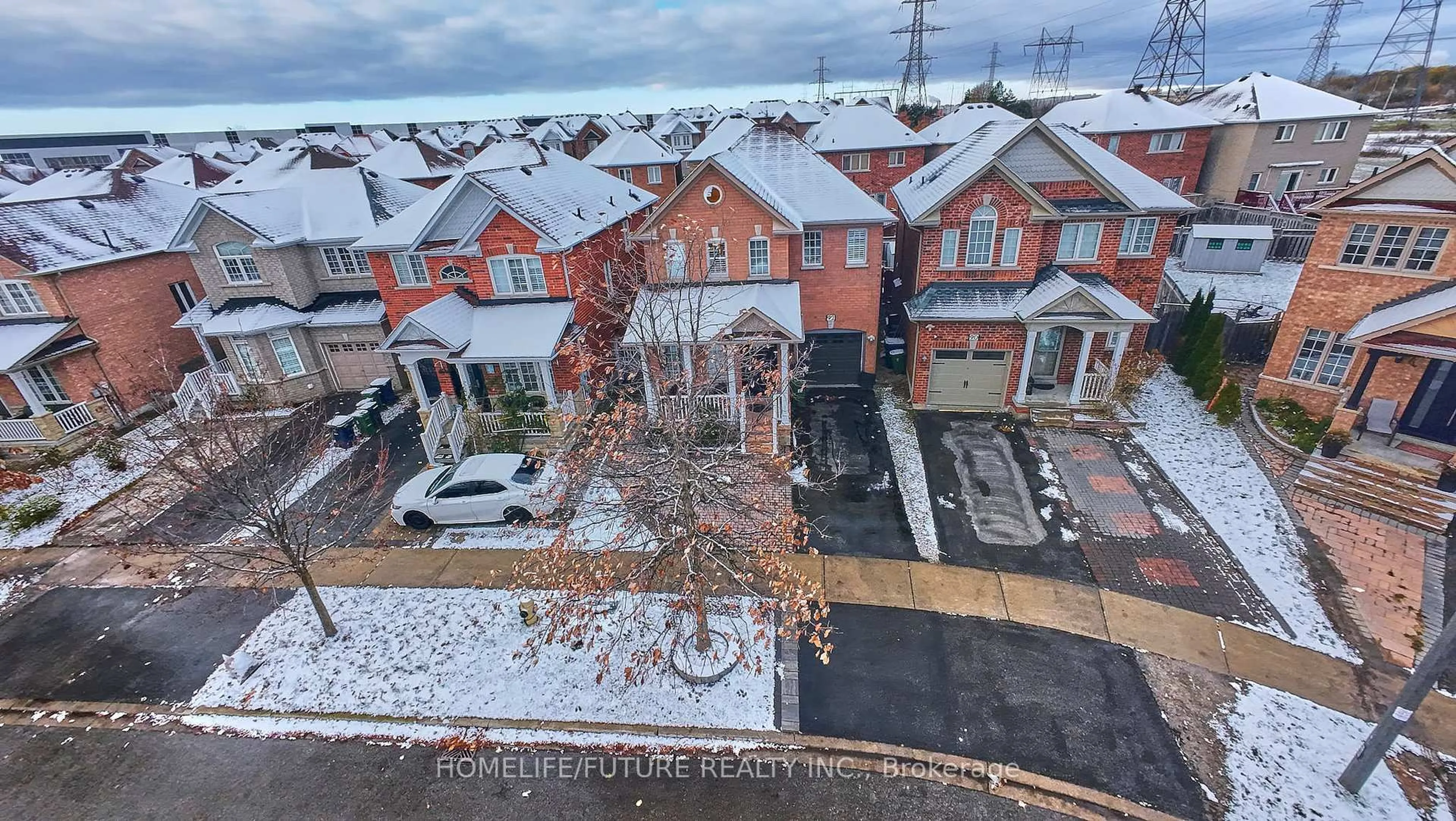 A pic from outside/outdoor area/front of a property/back of a property/a pic from drone, street for 92 Pogonia St, Toronto Ontario M1X 1Z5