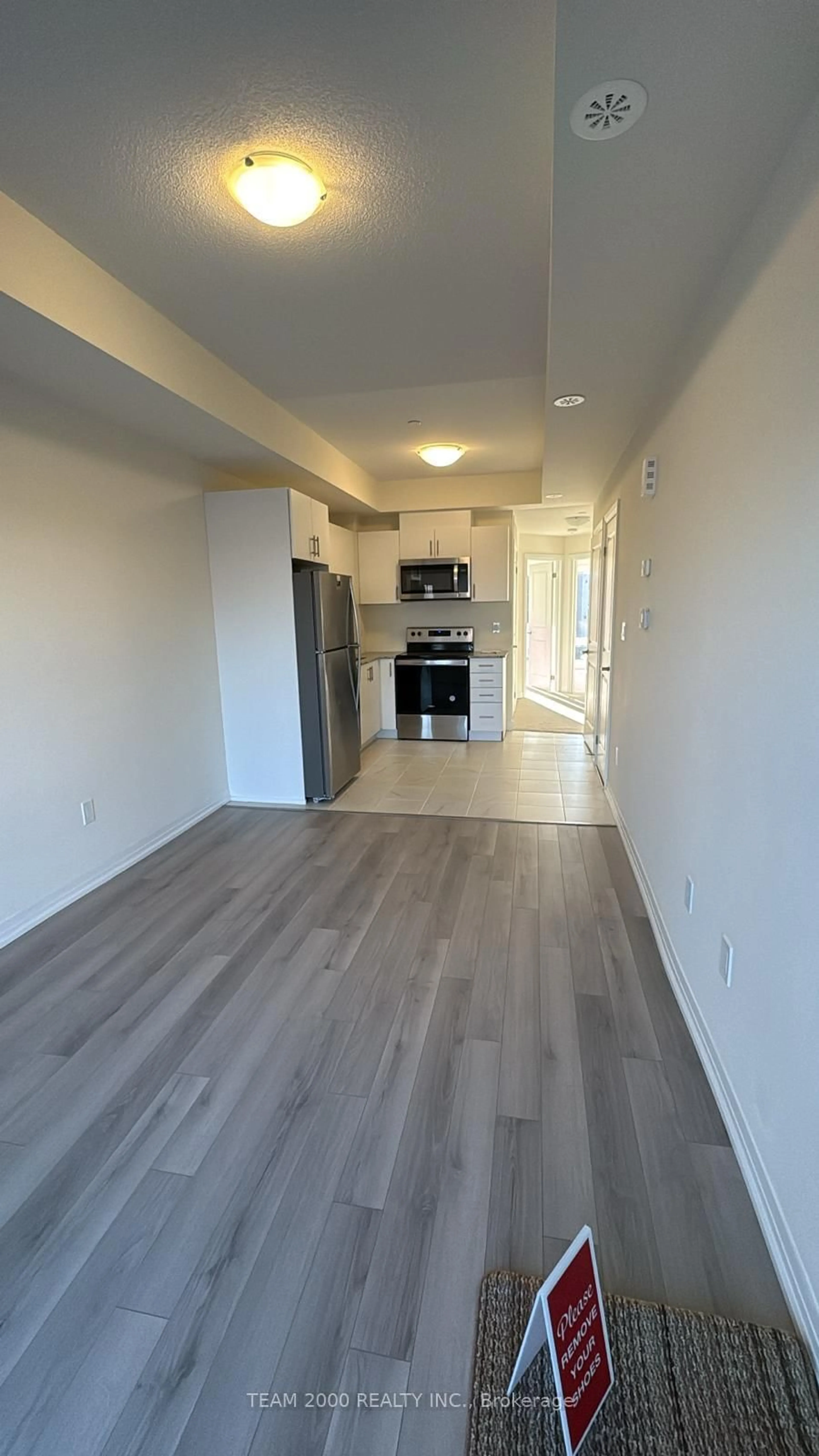 A pic of a room for 10 Liben Way #10, Toronto Ontario M1B 0E8