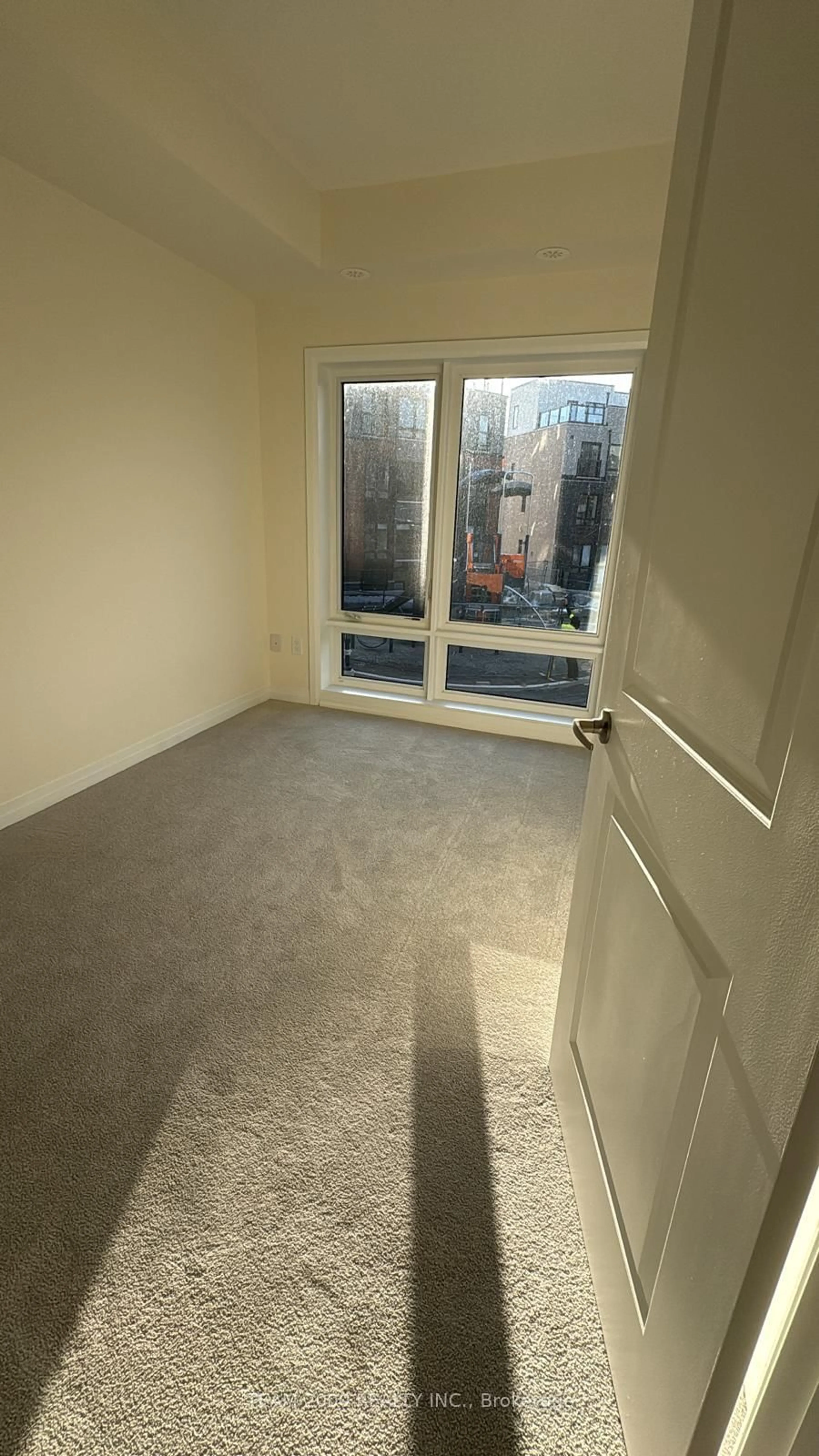 A pic of a room for 10 Liben Way #10, Toronto Ontario M1B 0E8
