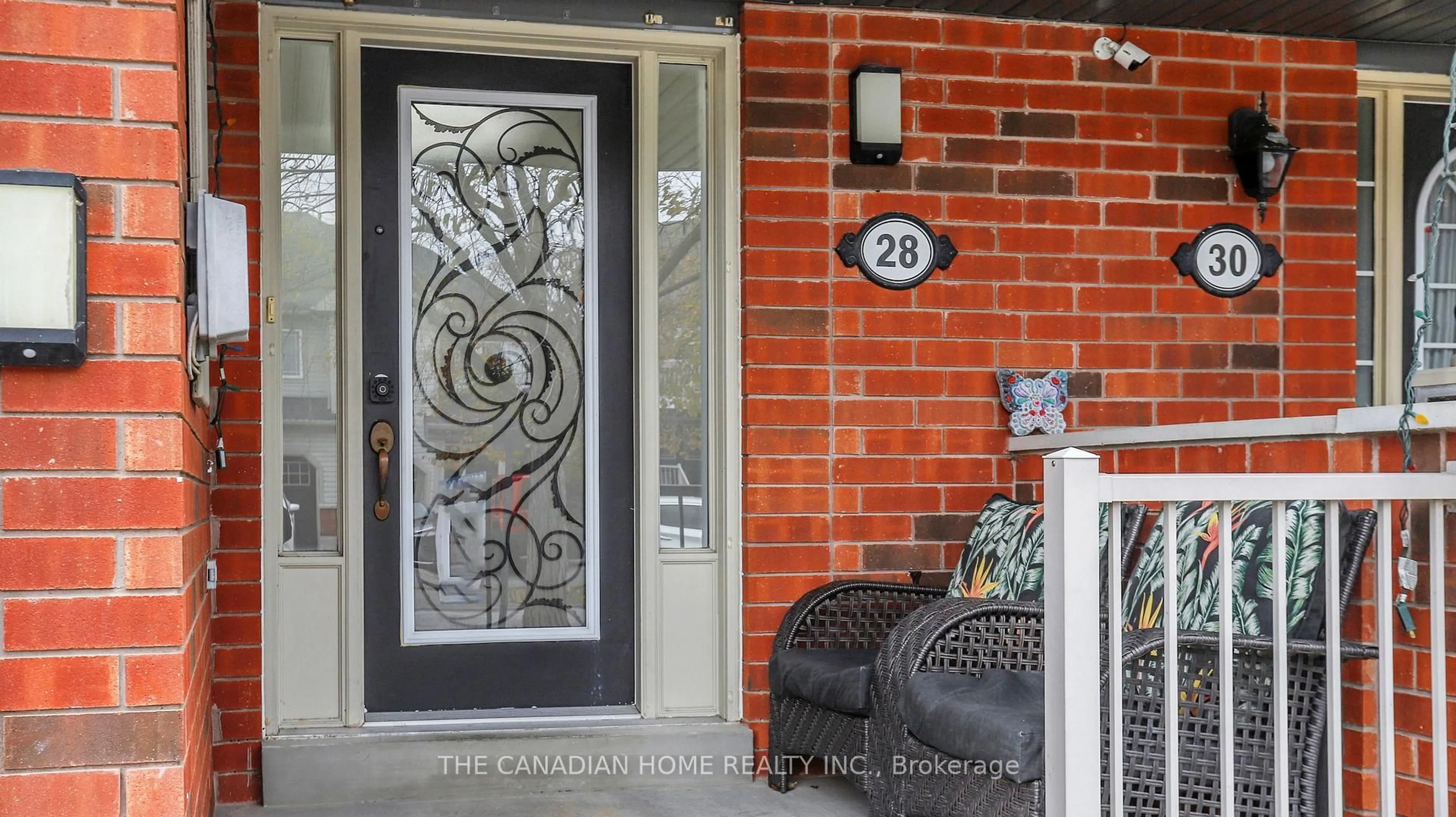 Indoor entryway for 28 Whitefoot Cres, Ajax Ontario L1Z 2E1