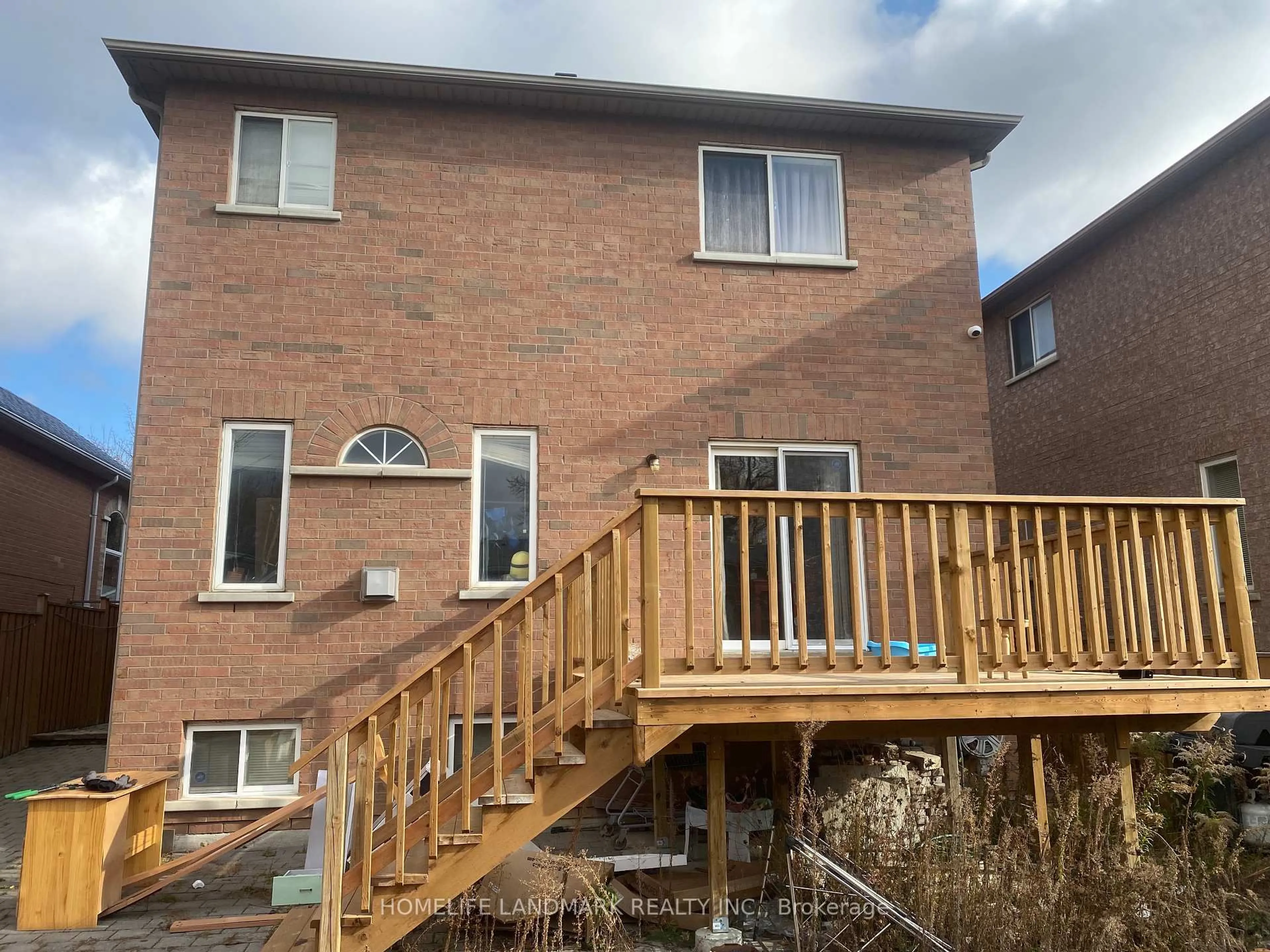 Unknown for 20 Stonebridge Blvd, Toronto Ontario M1W 4A7