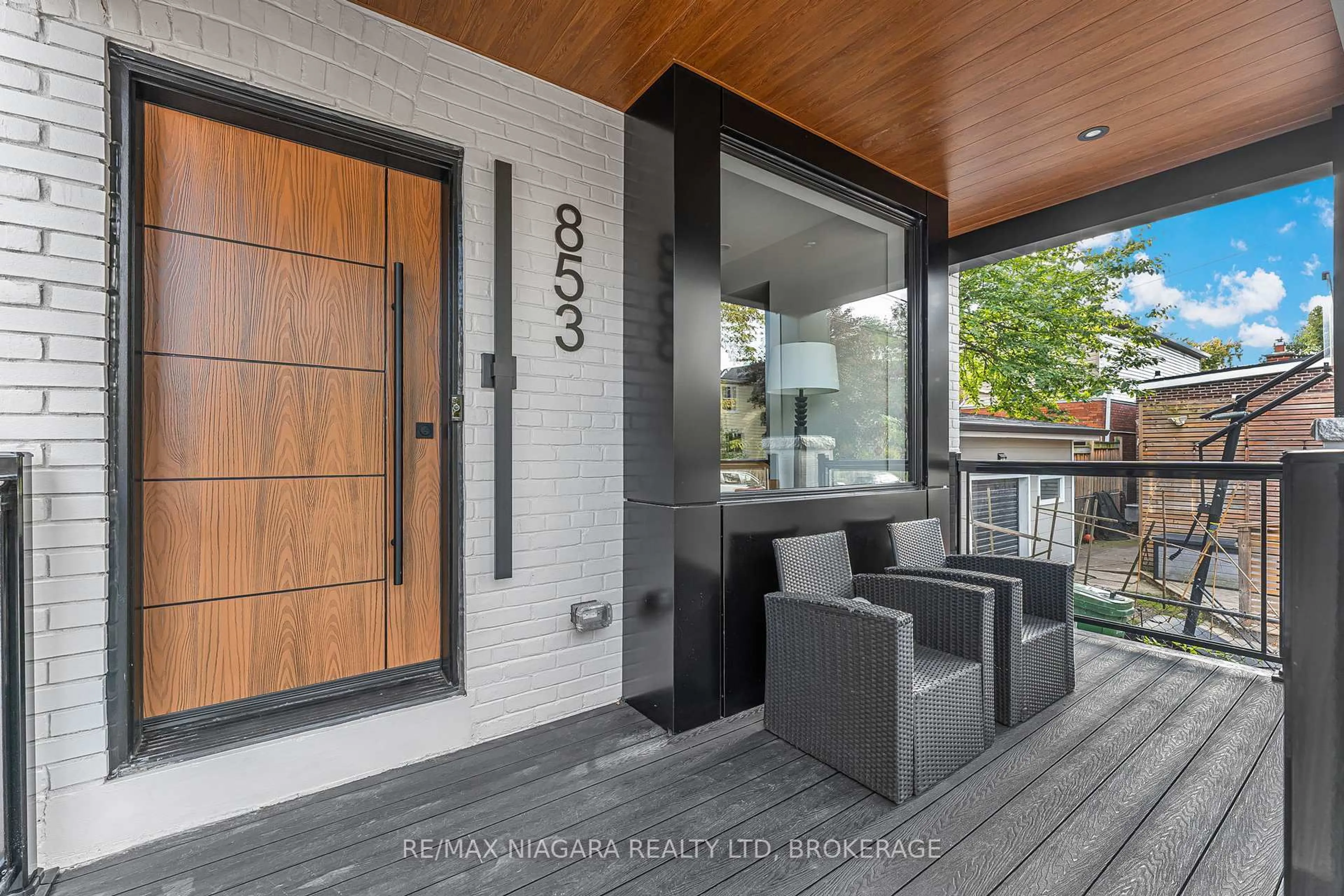 Indoor entryway for 853 Sammon Ave, Toronto Ontario M4C 2E9