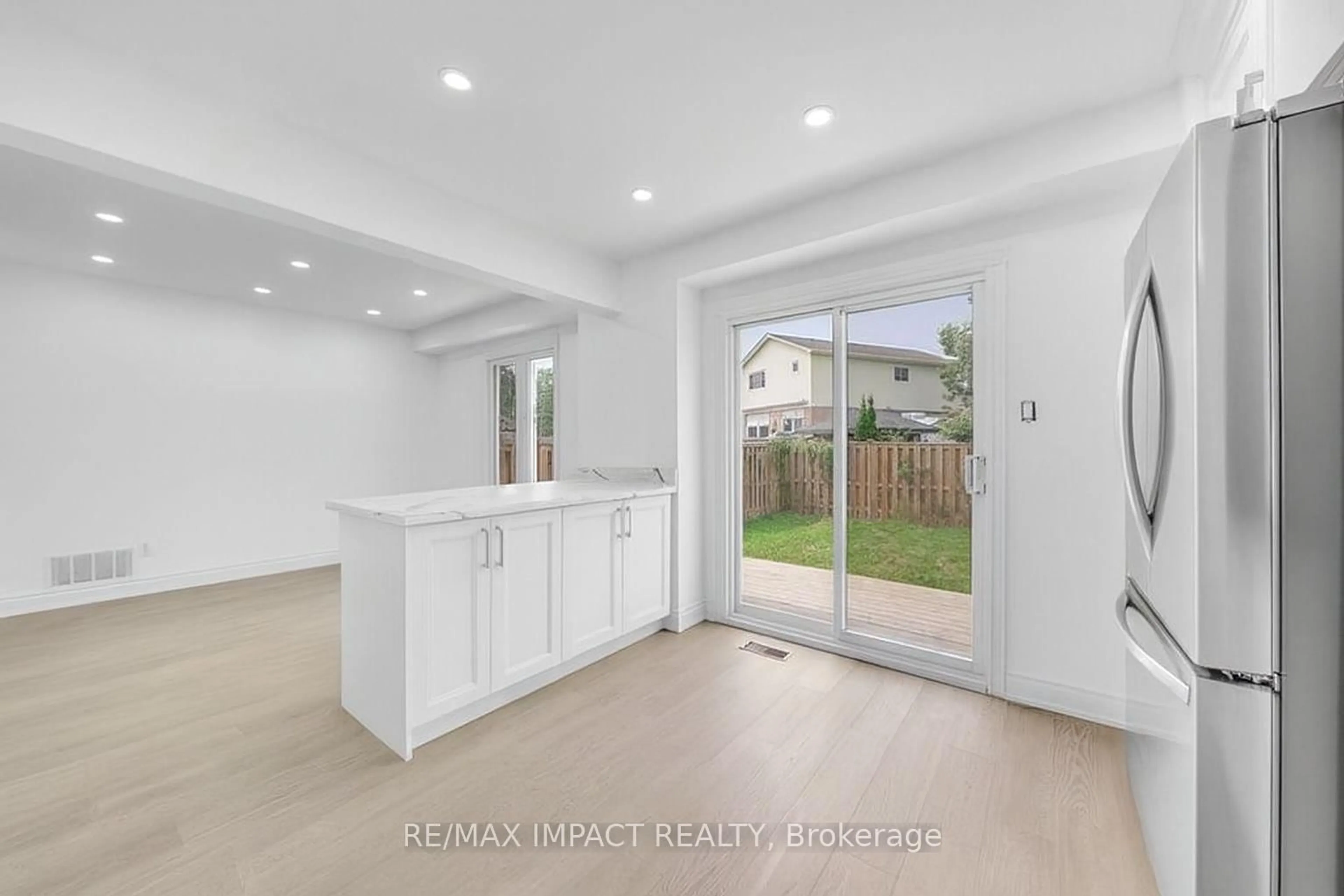 Open concept kitchen, unknown for 77 Stuart Rd, Clarington Ontario L1E 2A2