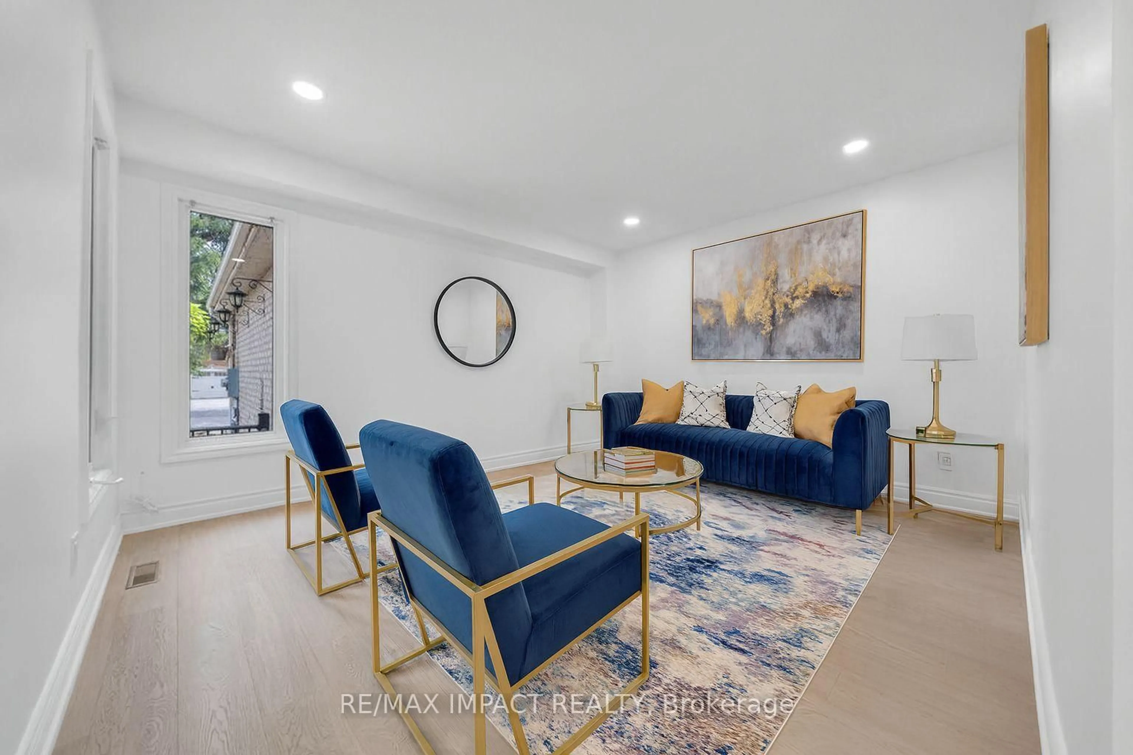 Living room with furniture, unknown for 77 Stuart Rd, Clarington Ontario L1E 2A2