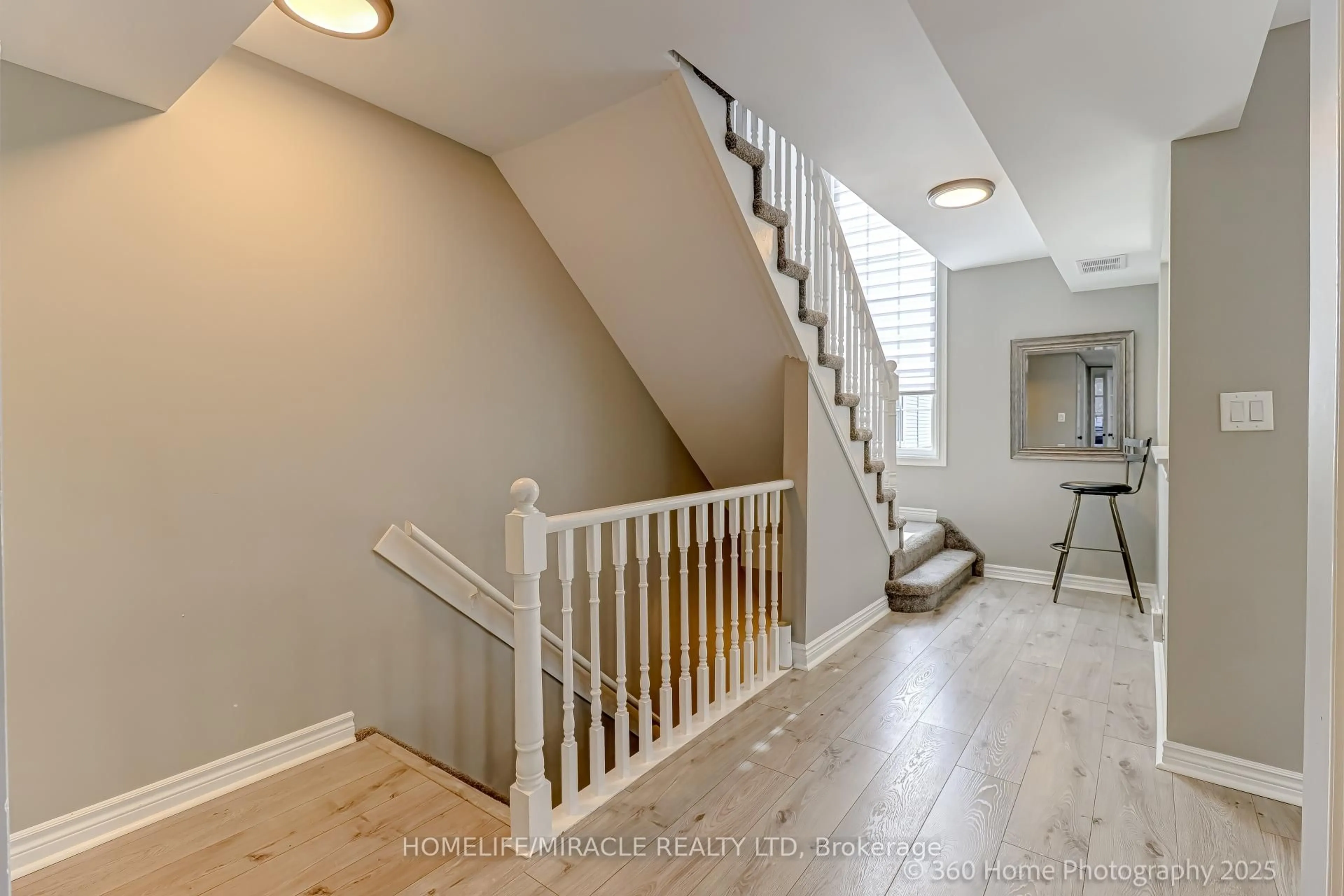 Unknown for 1657 Nash Rd #J11, Clarington Ontario L1E 1S8