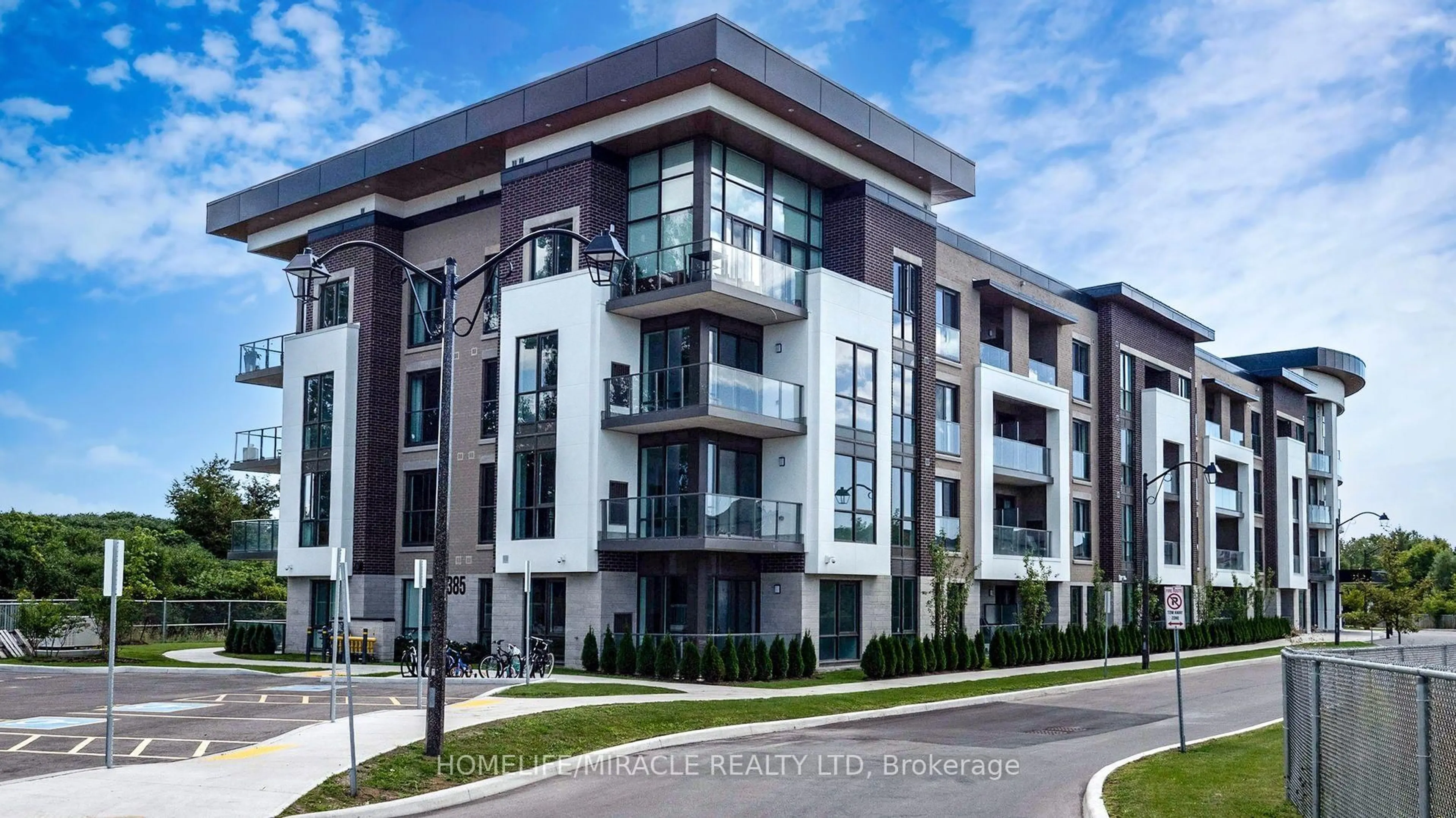 Unknown for 385 Arctic Red Dr #329, Oshawa Ontario L1L 0H8