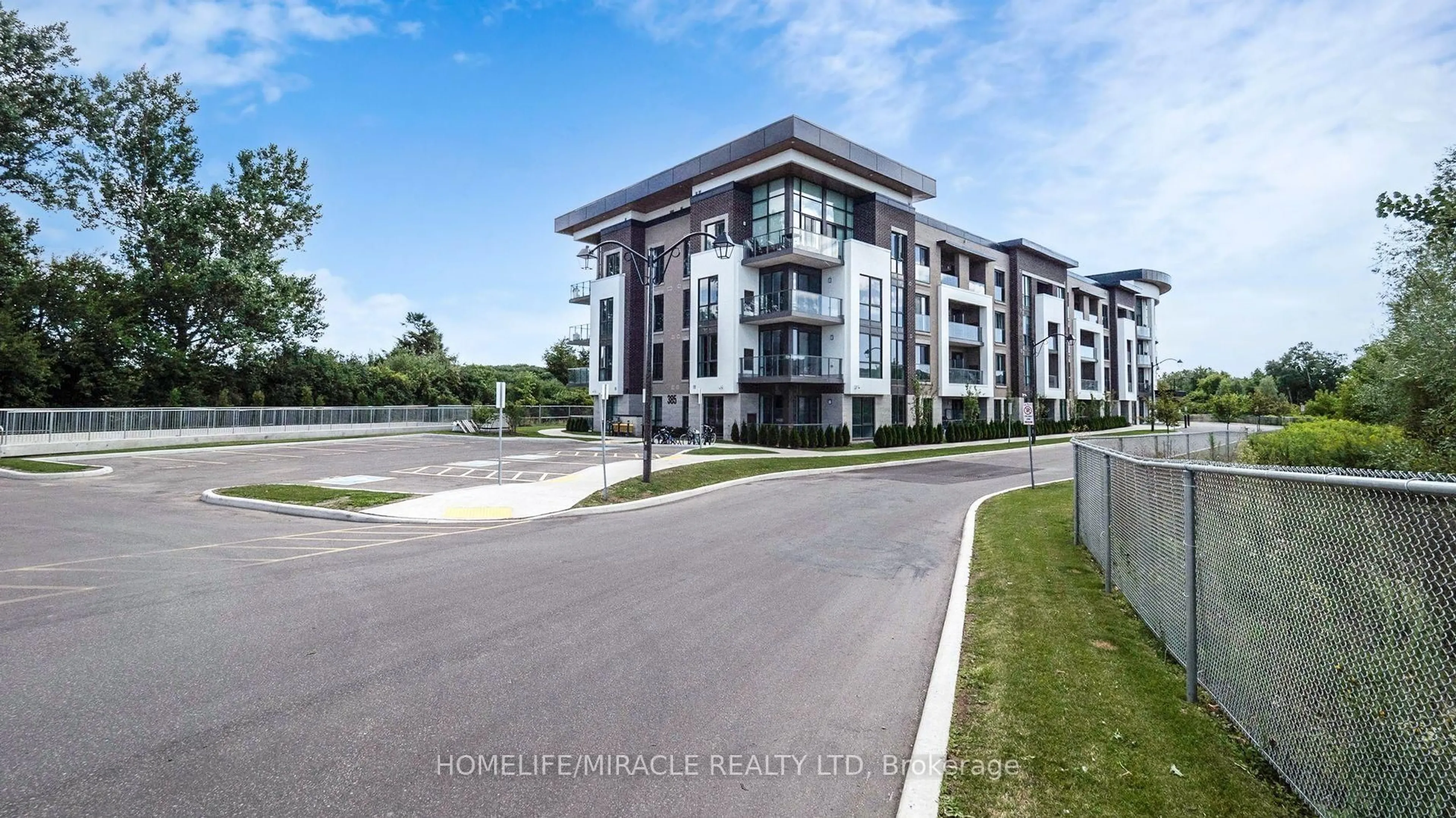 Unknown for 385 Arctic Red Dr #329, Oshawa Ontario L1L 0H8