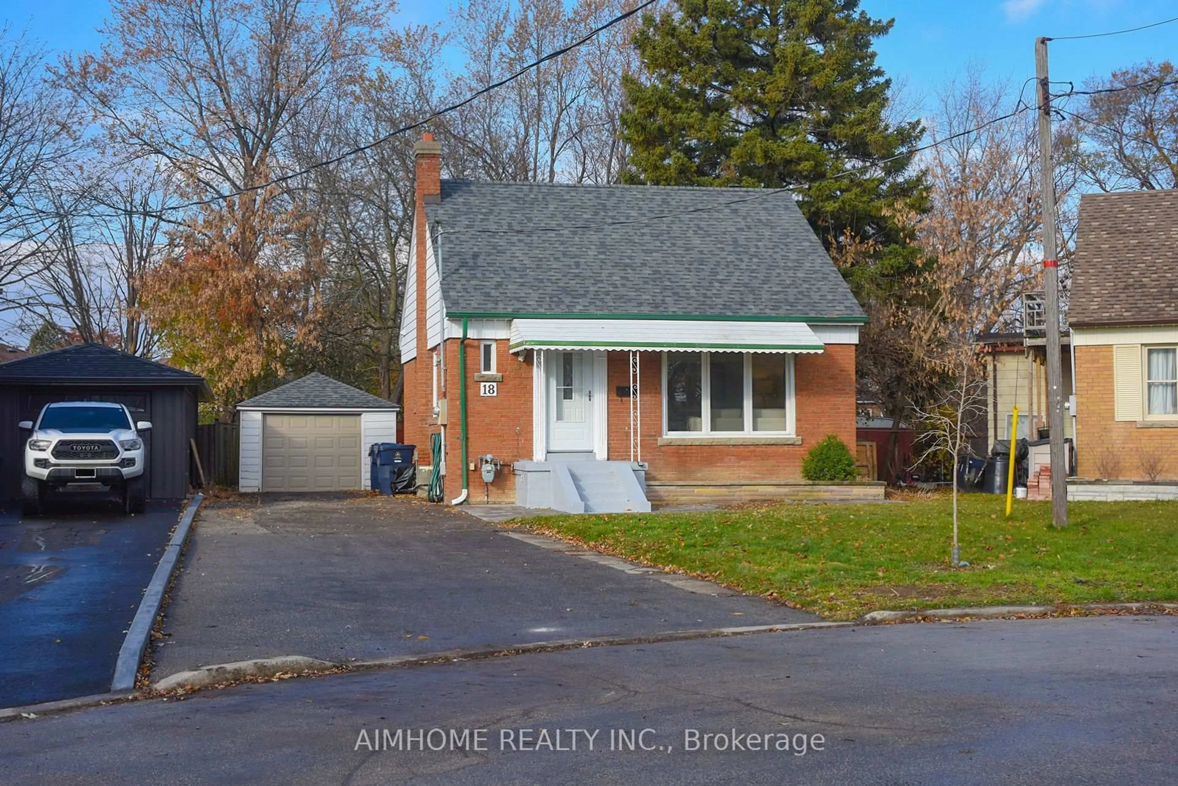 Home with brick exterior material, street for 18 Ilfracombe Cres, Toronto Ontario M1R 3R8