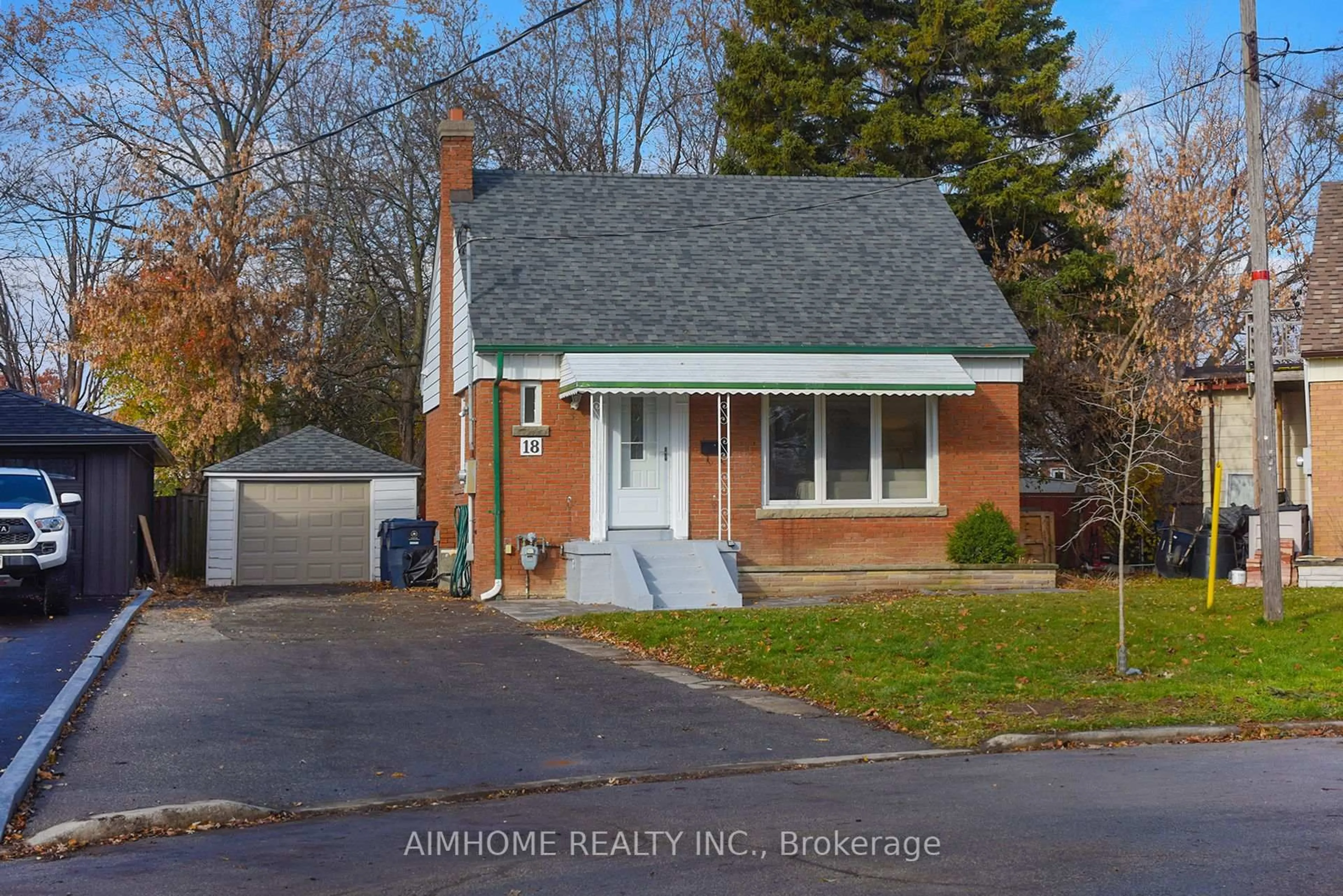 Home with brick exterior material, street for 18 Ilfracombe Cres, Toronto Ontario M1R 3R8