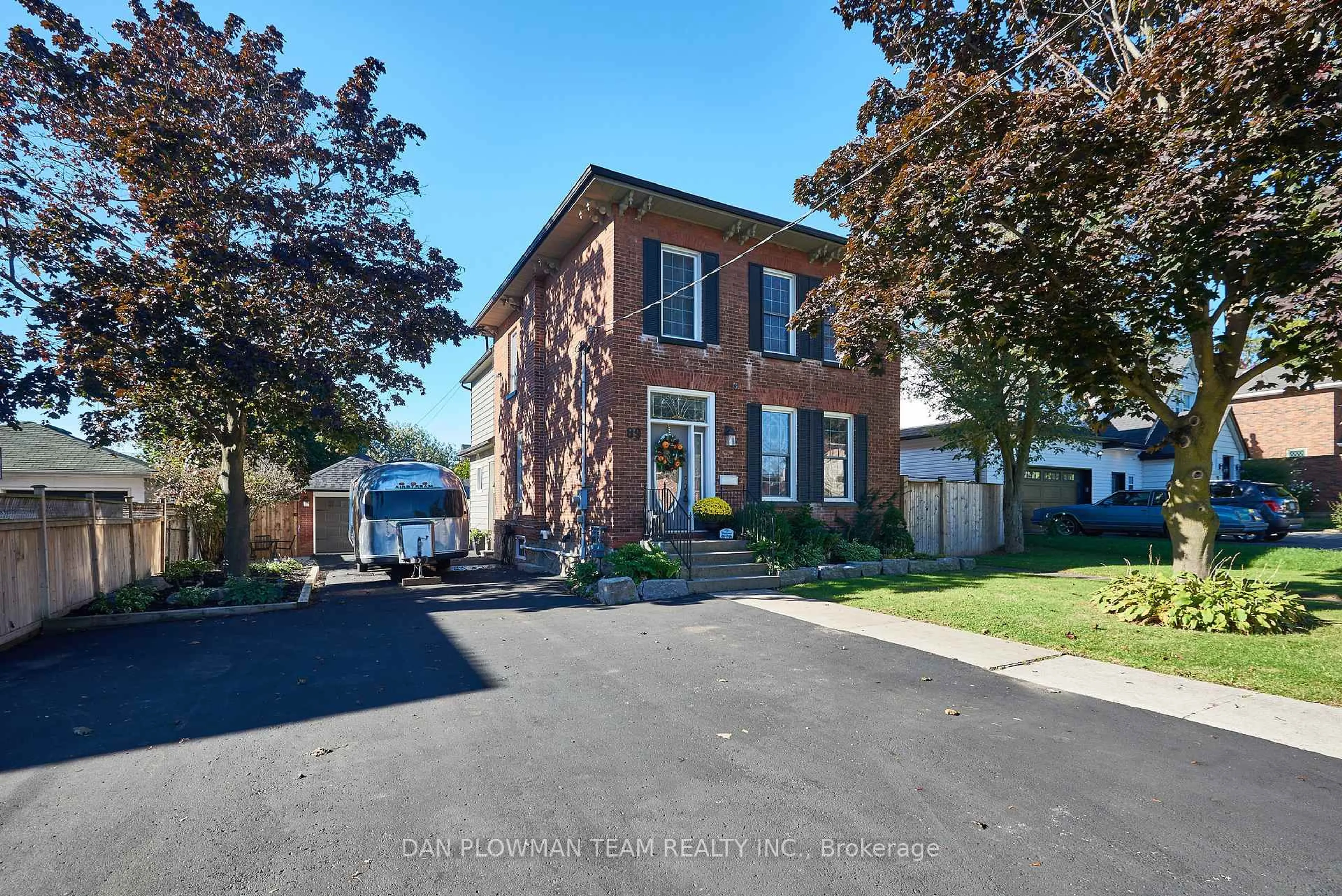 Home with brick exterior material, water/lake/river/ocean view for 89 Church St, Clarington Ontario L1C 1S9