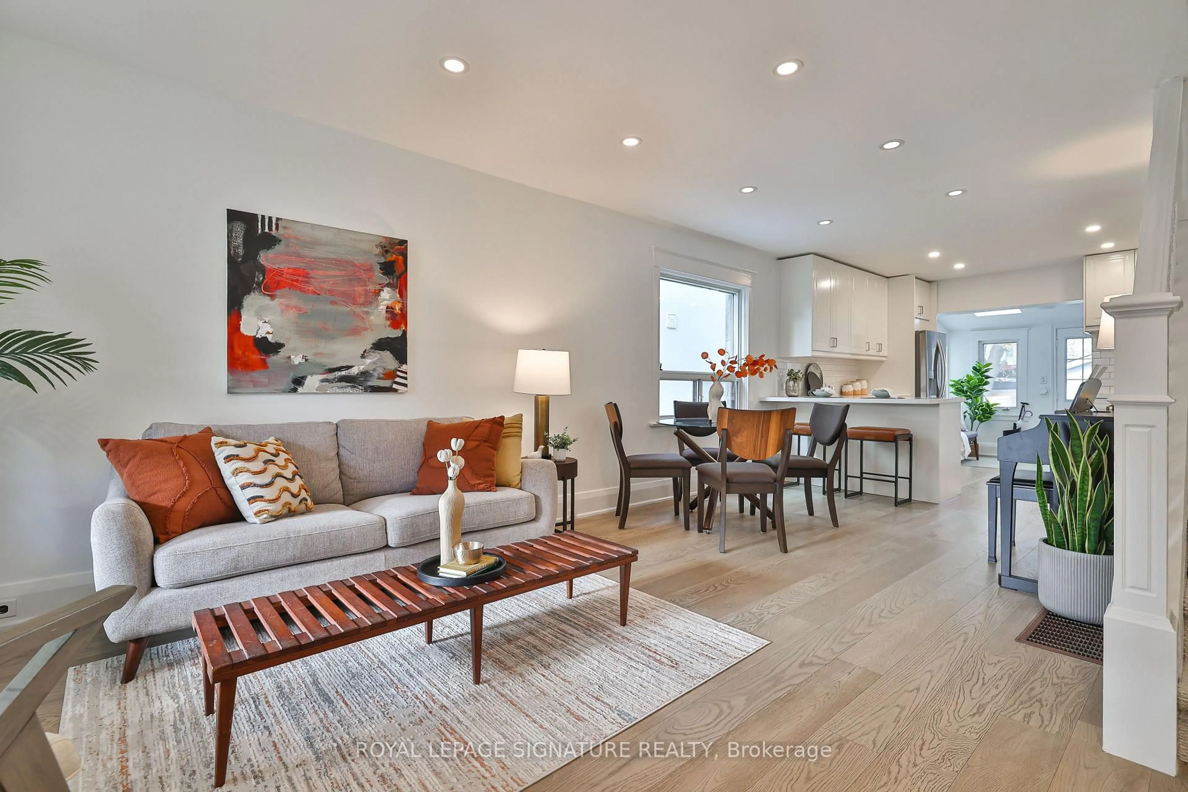 Unknown for 44 Linton Ave, Toronto Ontario M1N 1W6