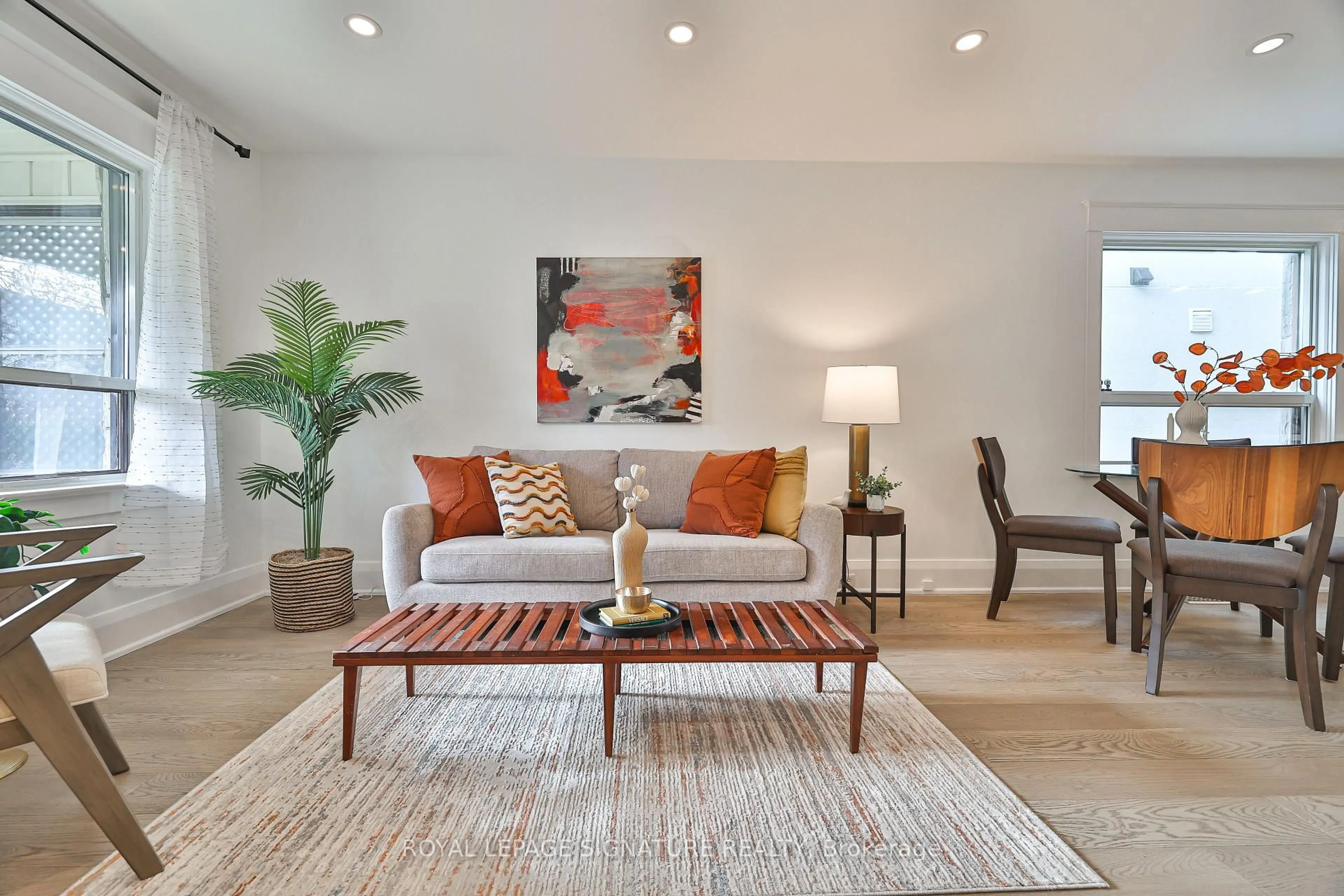 Living room with furniture, unknown for 44 Linton Ave, Toronto Ontario M1N 1W6