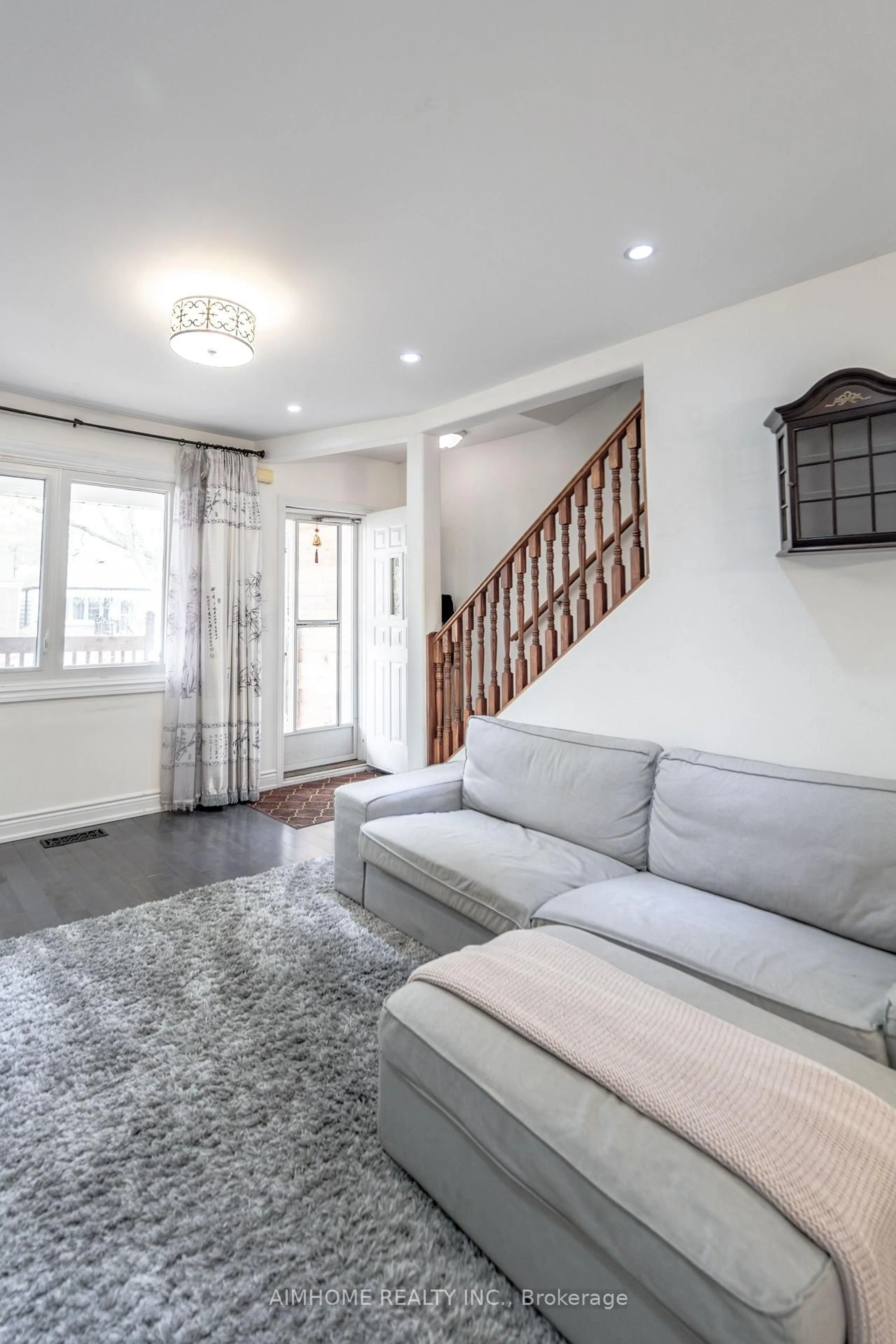 Living room with furniture, unknown for 266 Coleridge Ave, Toronto Ontario M4C 4J1