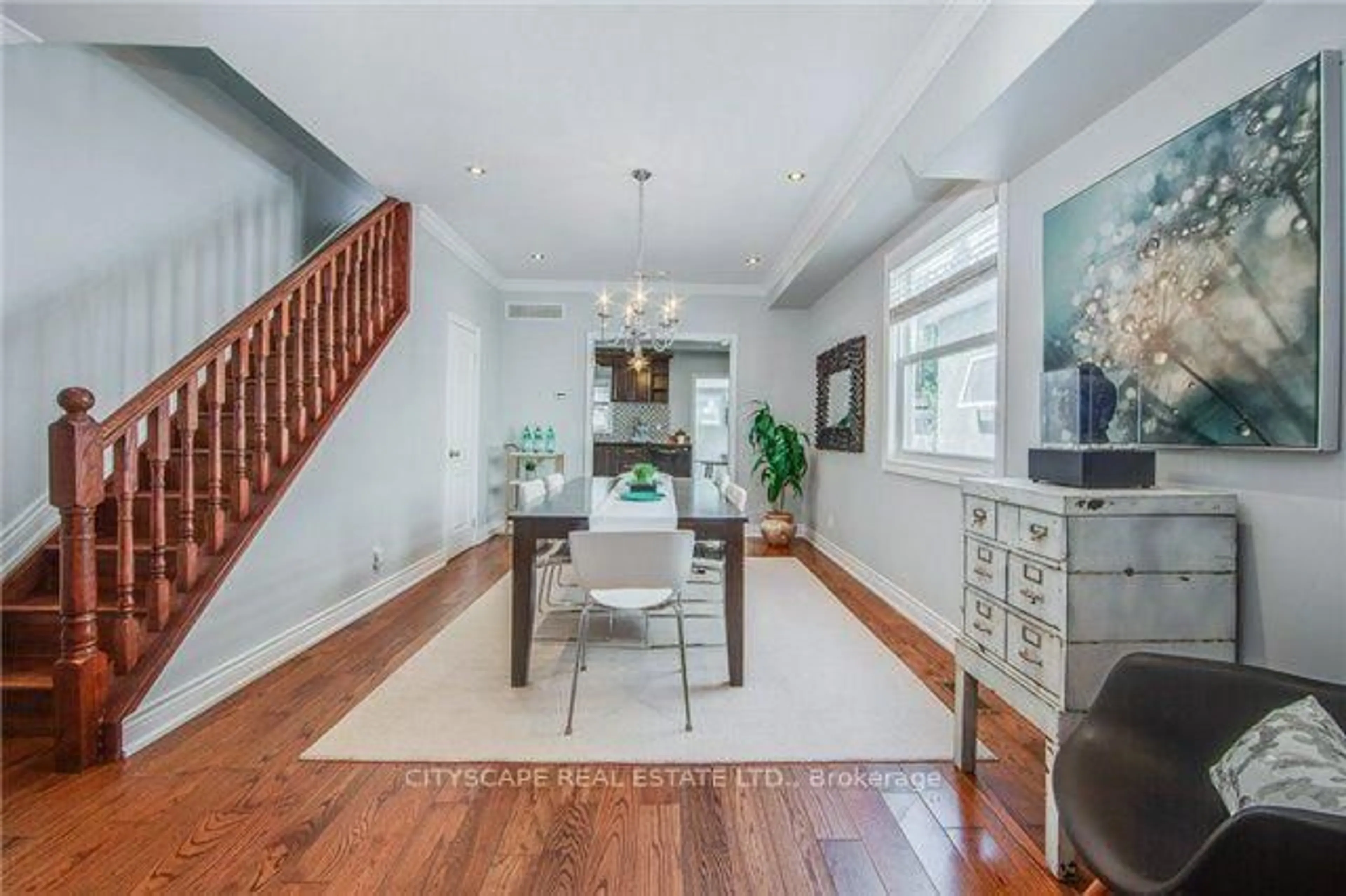 Unknown for 174 Coxwell Ave, Toronto Ontario M4L 3B2