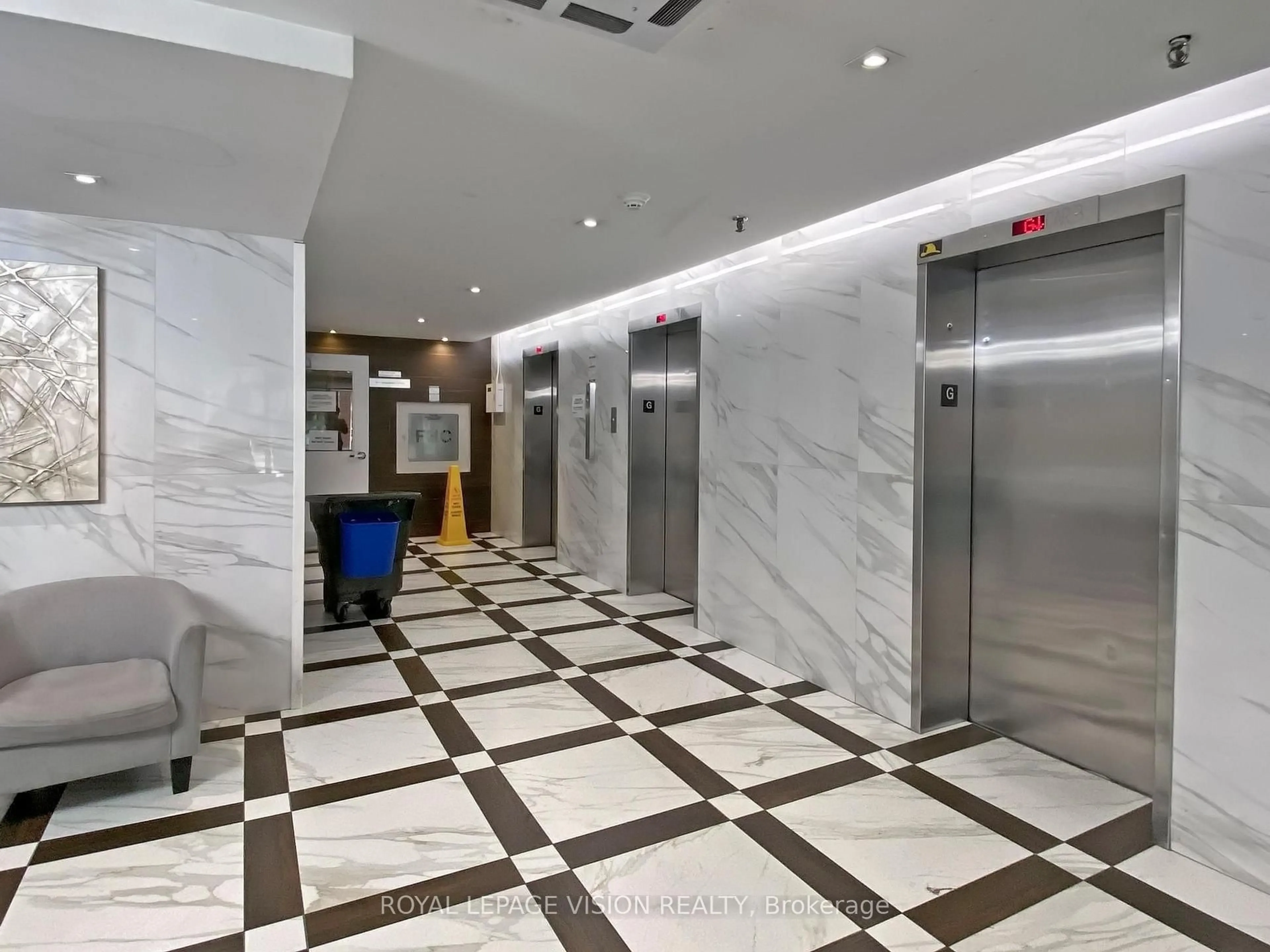 Unknown for 100 Wingarden Crt #1714, Toronto Ontario M1B 2P4