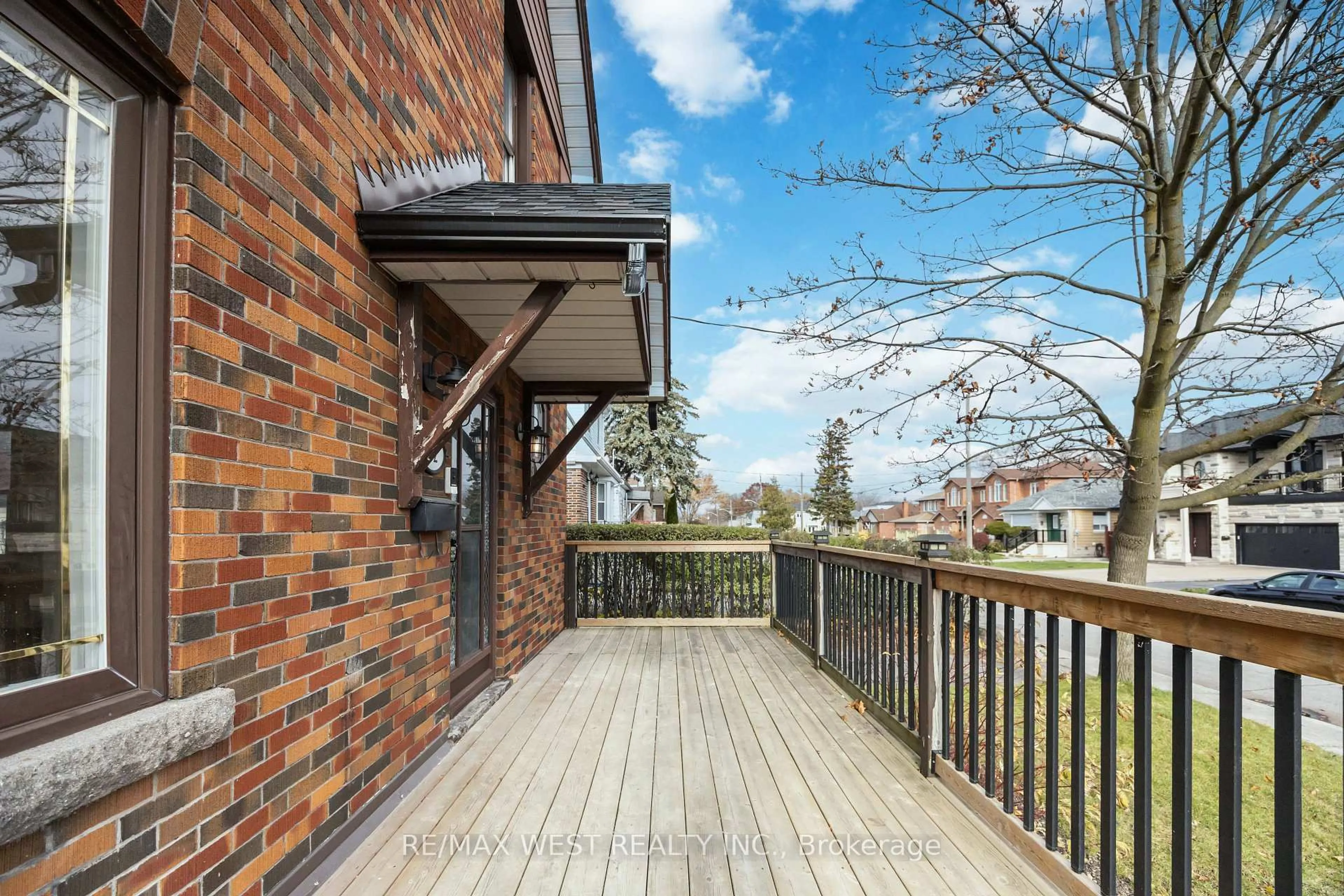 Patio, unknown for 32 Heale Ave, Toronto Ontario M1N 3X7