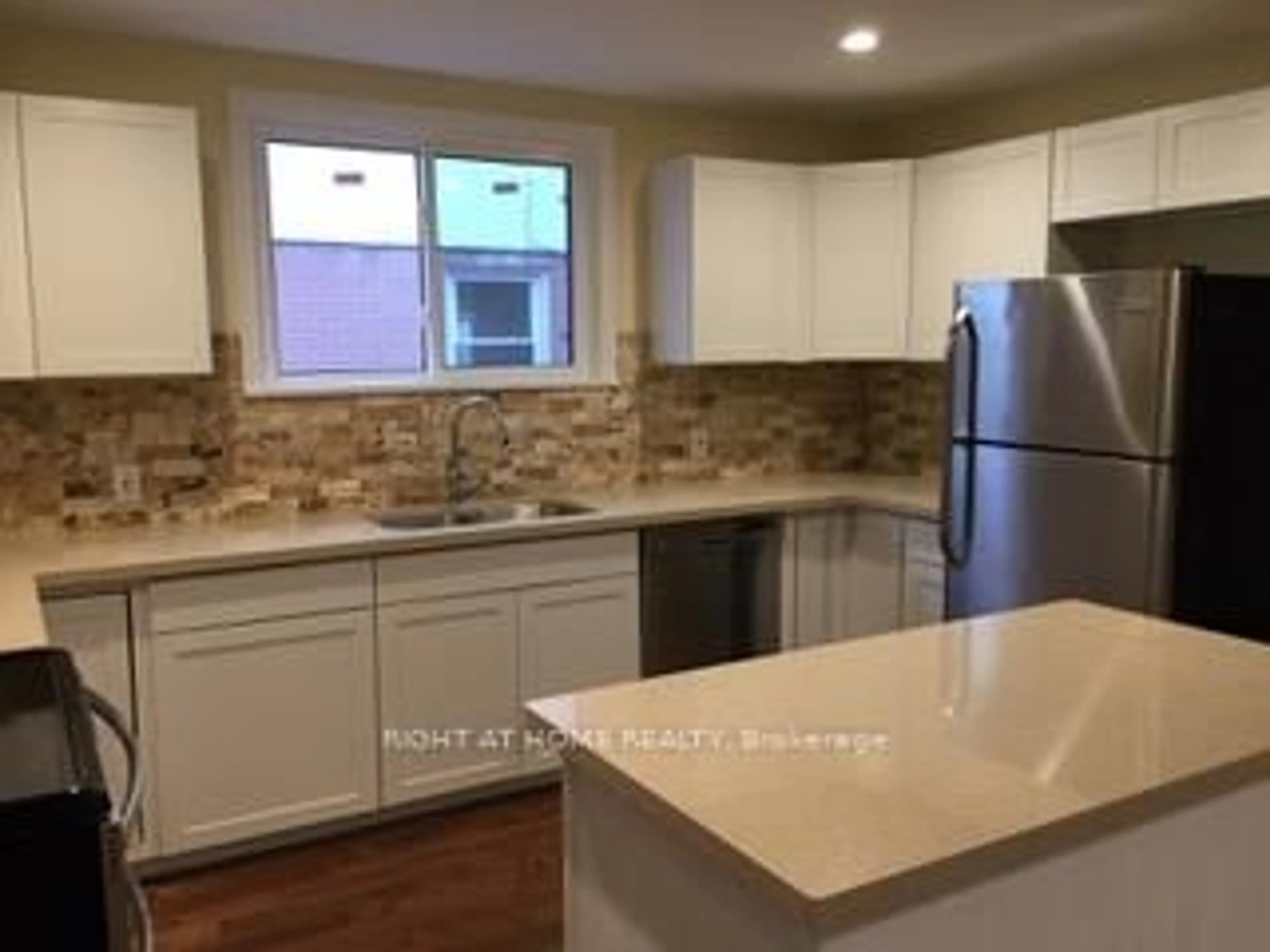 Open concept kitchen, ceramic/tile floor for 230 Cadillac Ave, Oshawa Ontario L1H 5Z7
