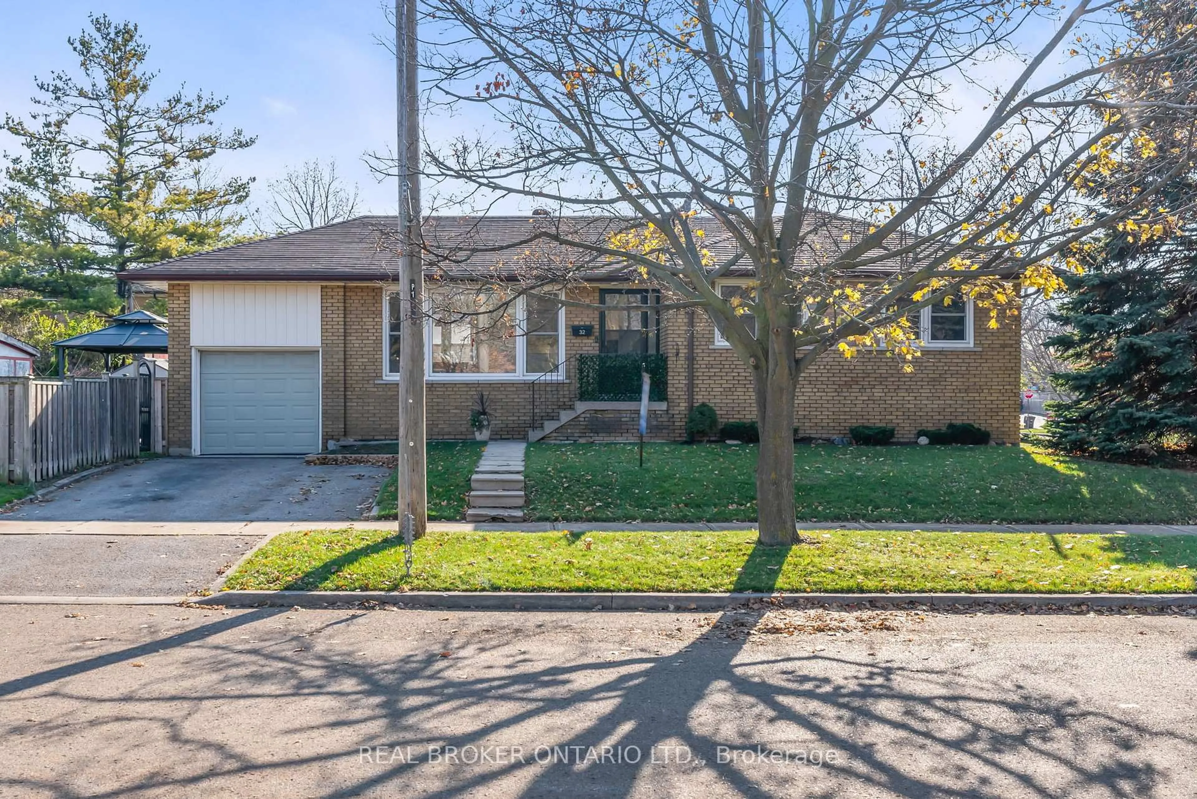 Home with brick exterior material, street for 32 Kim Crt, Toronto Ontario M1K 3R6