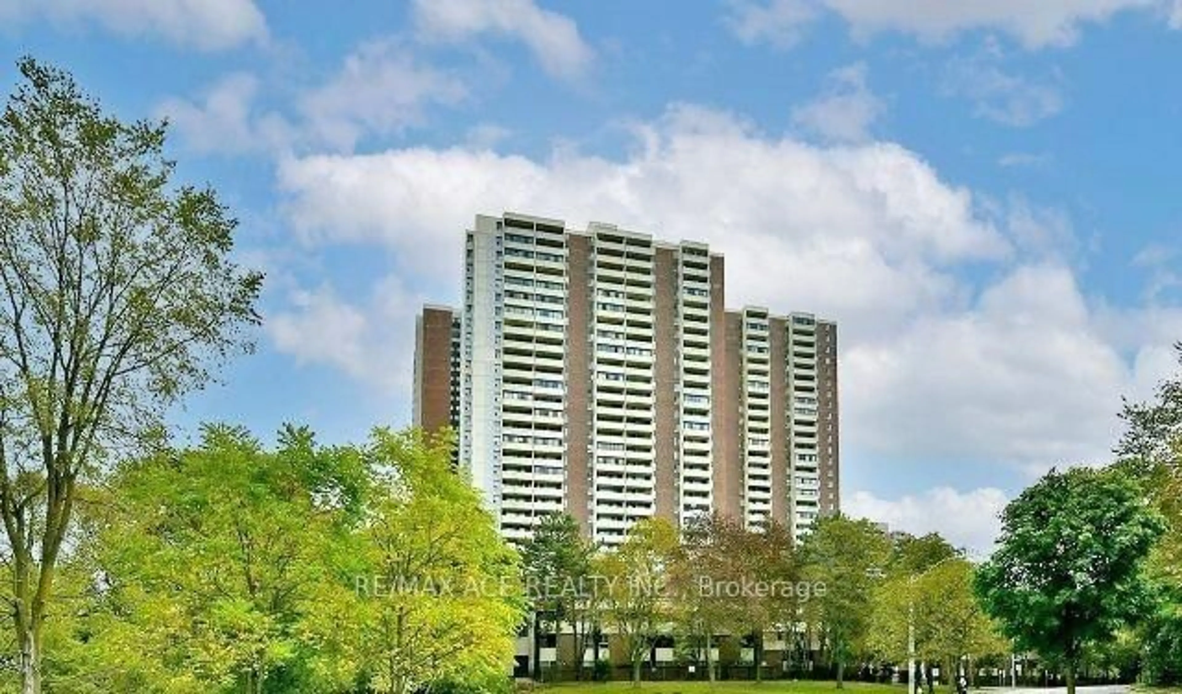 Unknown for 5 Massey Sq #2011, Toronto Ontario M4C 5L6