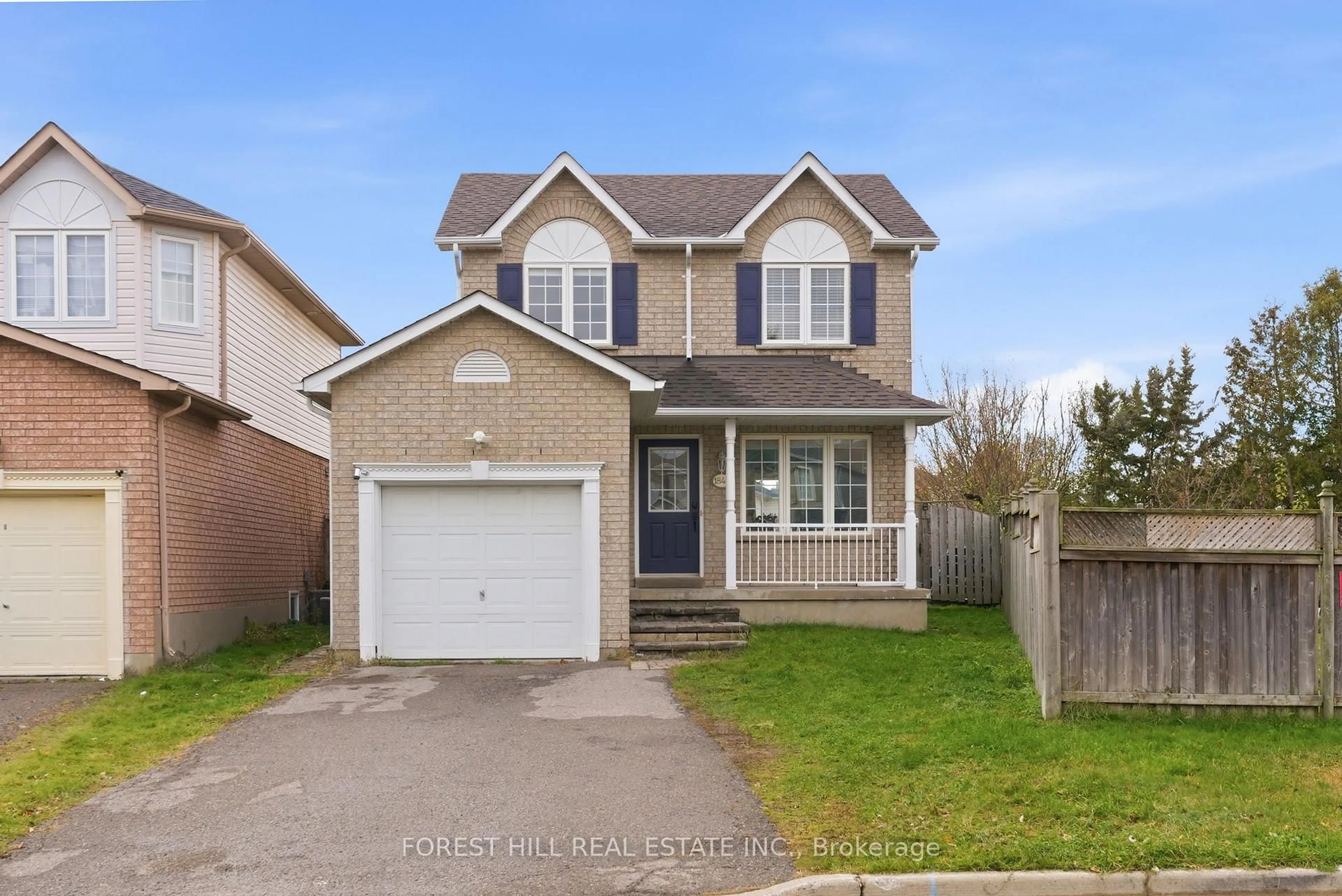 Home with vinyl exterior material, street for 1842 Dalhousie Cres, Oshawa Ontario L1G 8C5