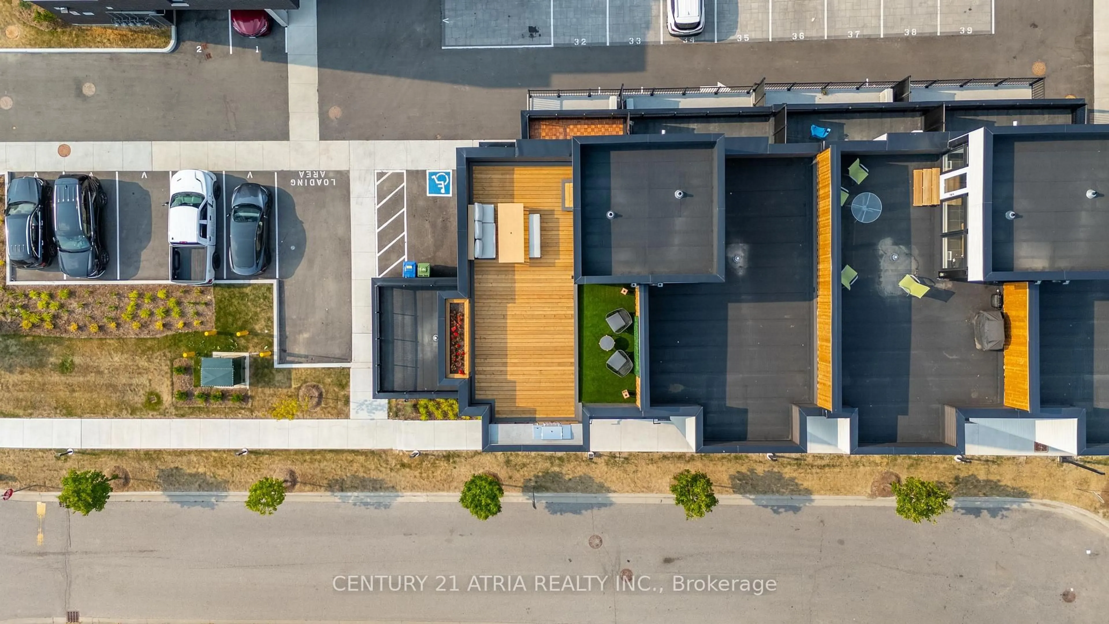 A pic from outside/outdoor area/front of a property/back of a property/a pic from drone, street for 188 Angus Dr #10, Ajax Ontario L1S 0G5