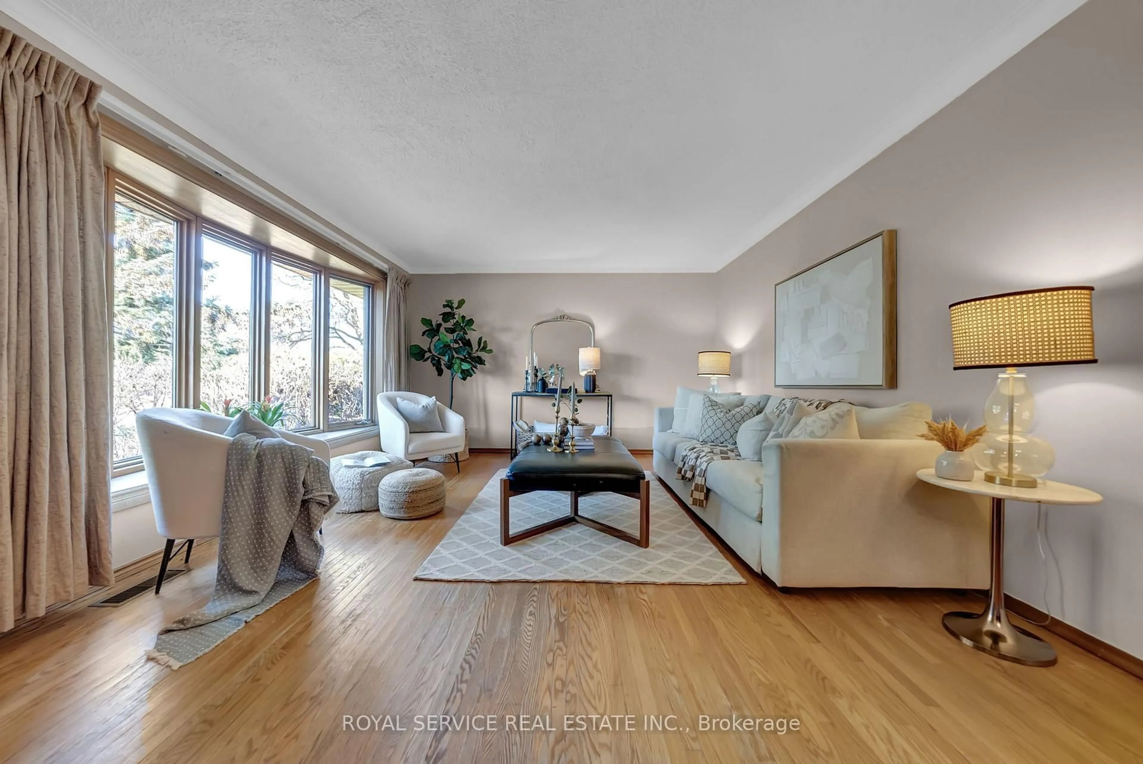 Living room with furniture, unknown for 141 Scugog St, Clarington Ontario L1C 3J7