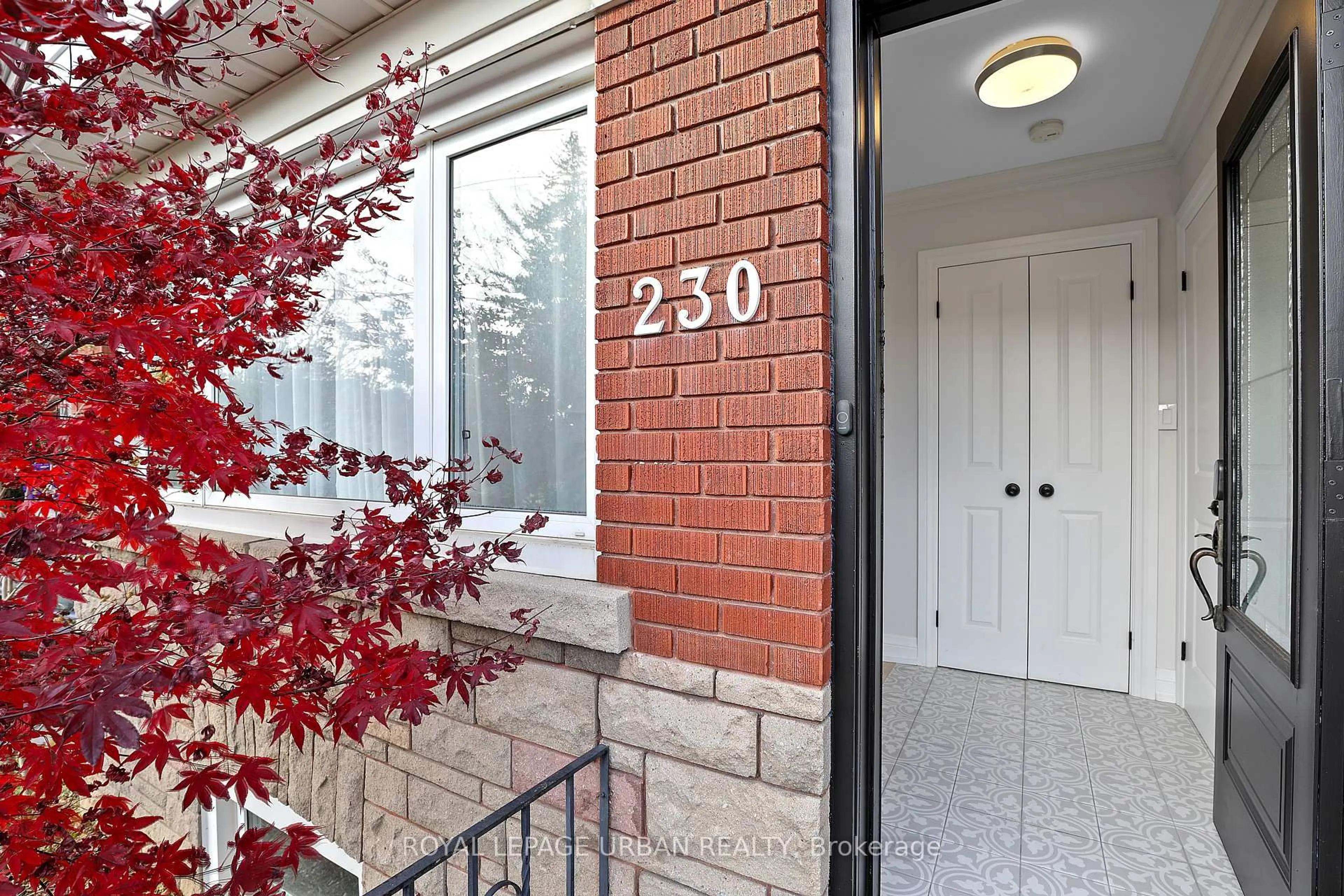 Unknown for 230 Parkview Hill Cres, Toronto Ontario M4B 1S3