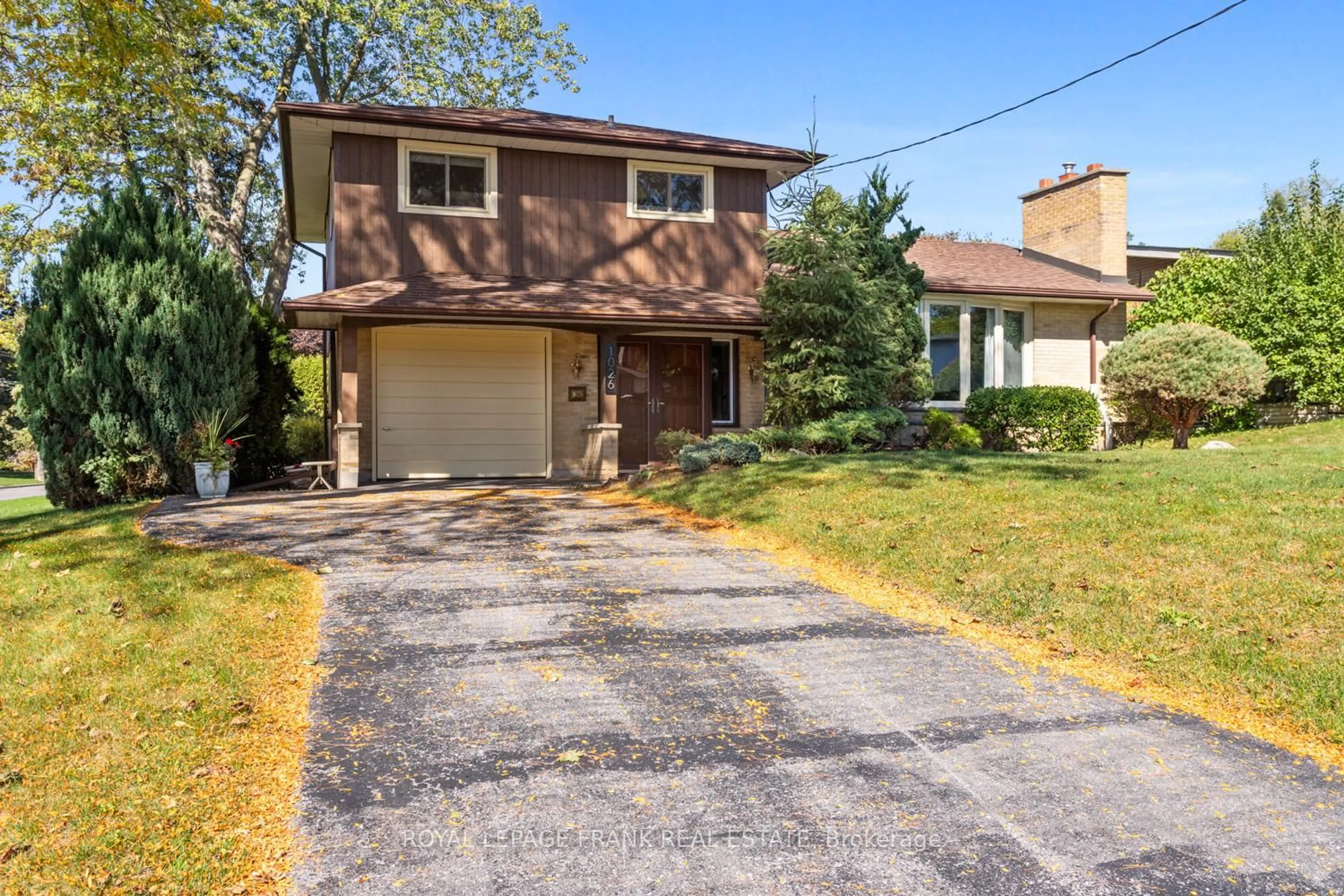 Home with brick exterior material, street for 1026 Beaufort Ave, Oshawa Ontario L1G 1G6