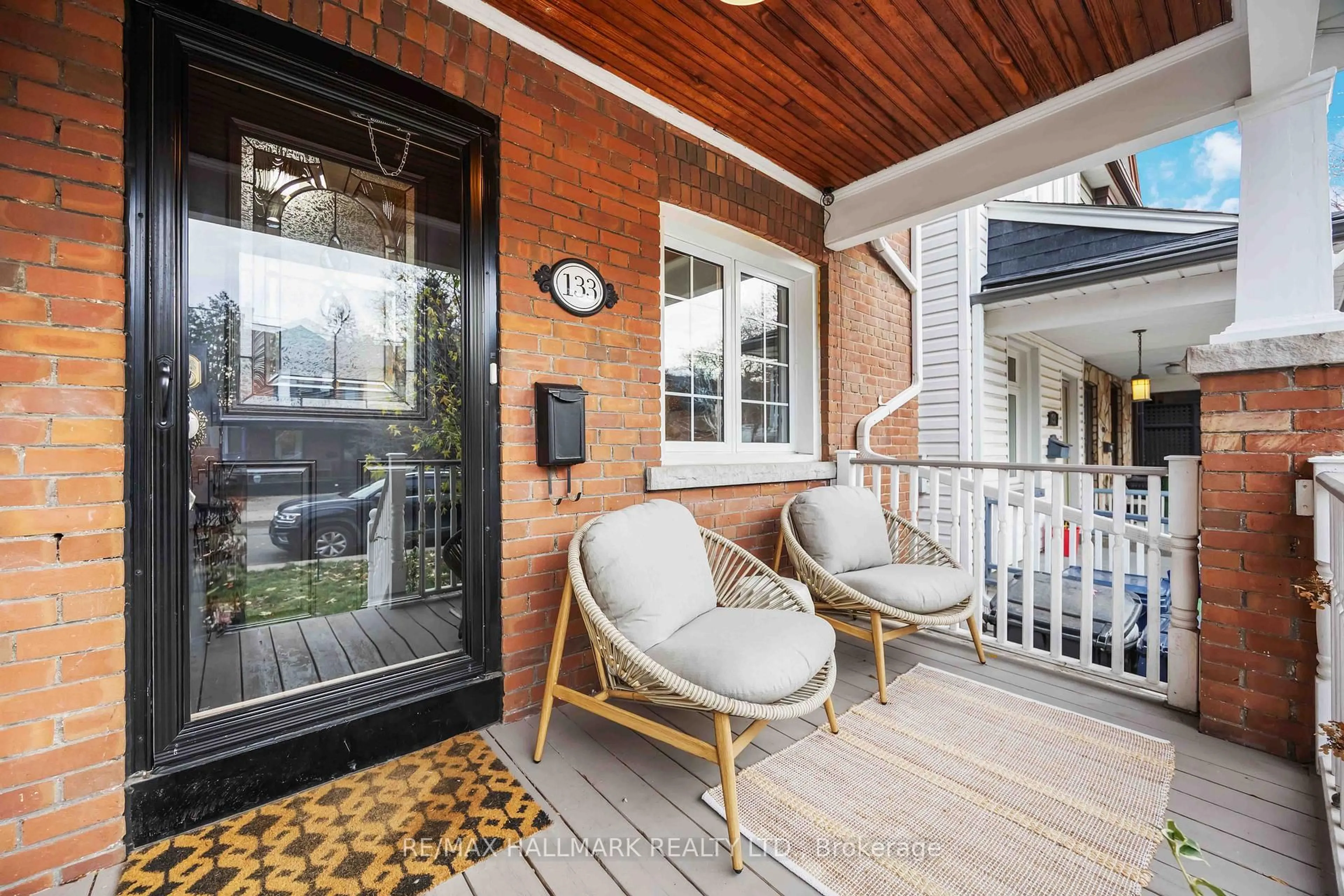 Patio, street for 133 Glenmore Rd, Toronto Ontario M4L 3M2