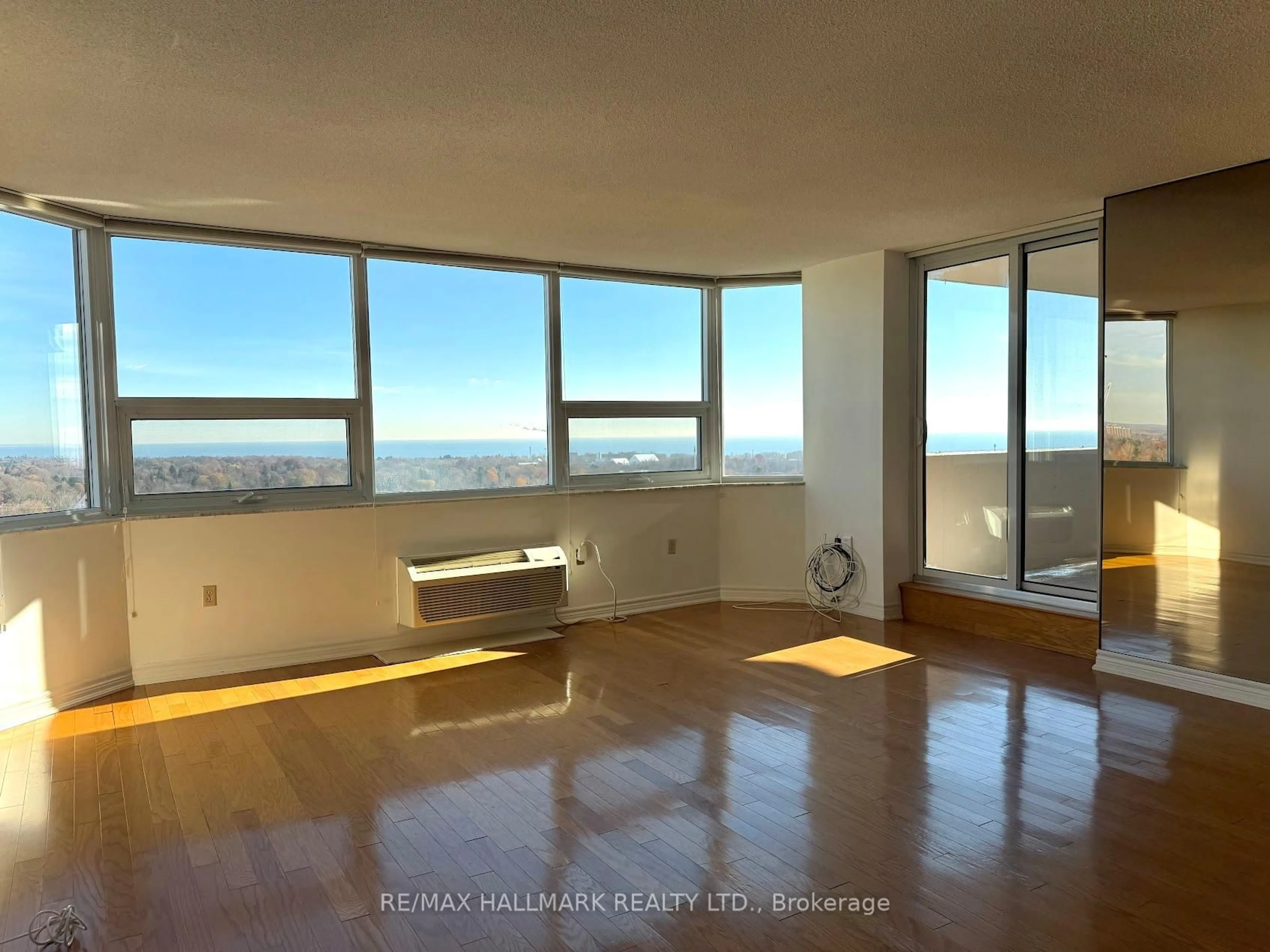 A pic of a room for 121 Ling Rd #1801, Toronto Ontario M1E 4Y2