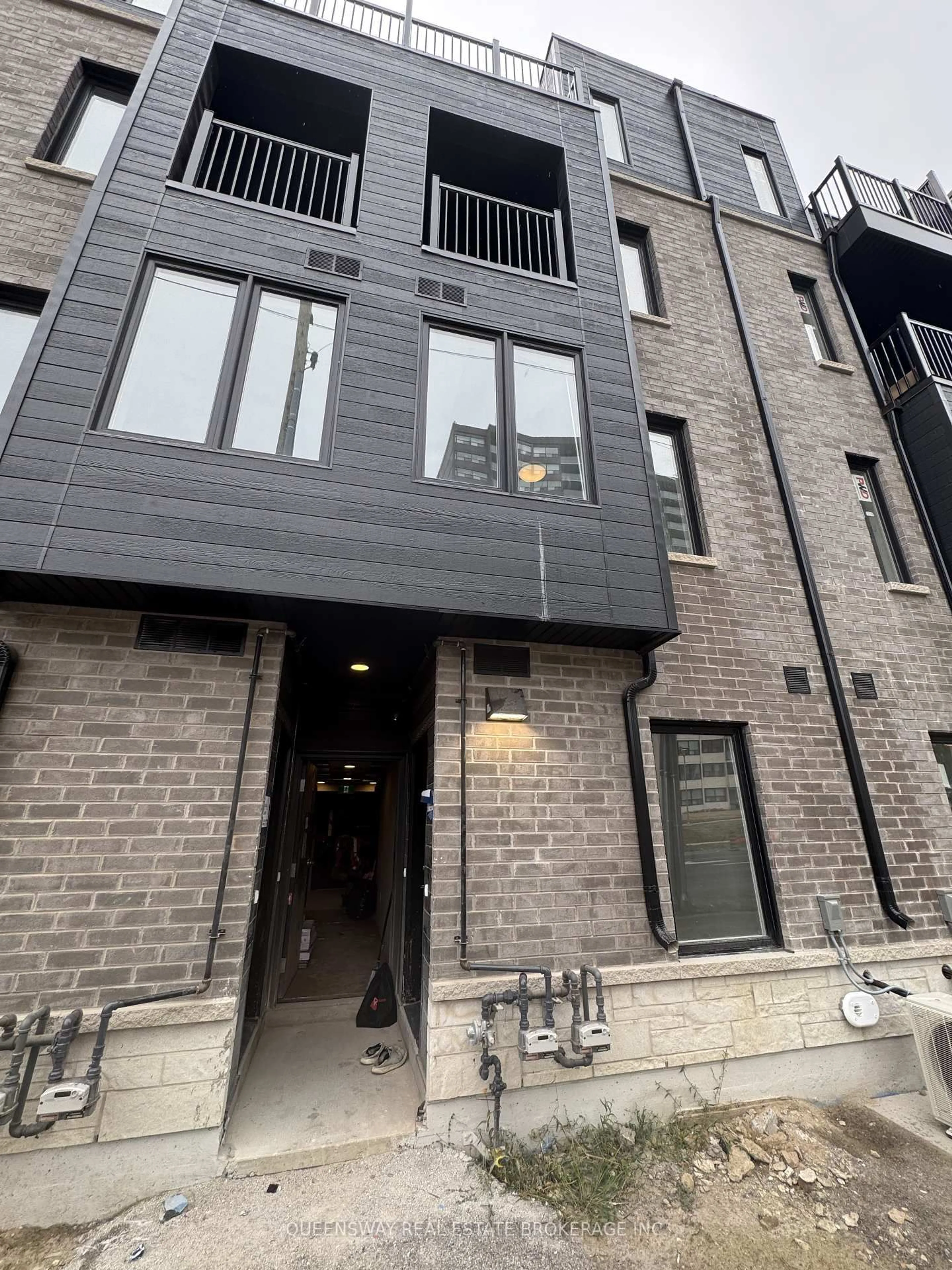 Unknown for 3079 pharmacy Ave, Toronto Ontario M1T 1H8