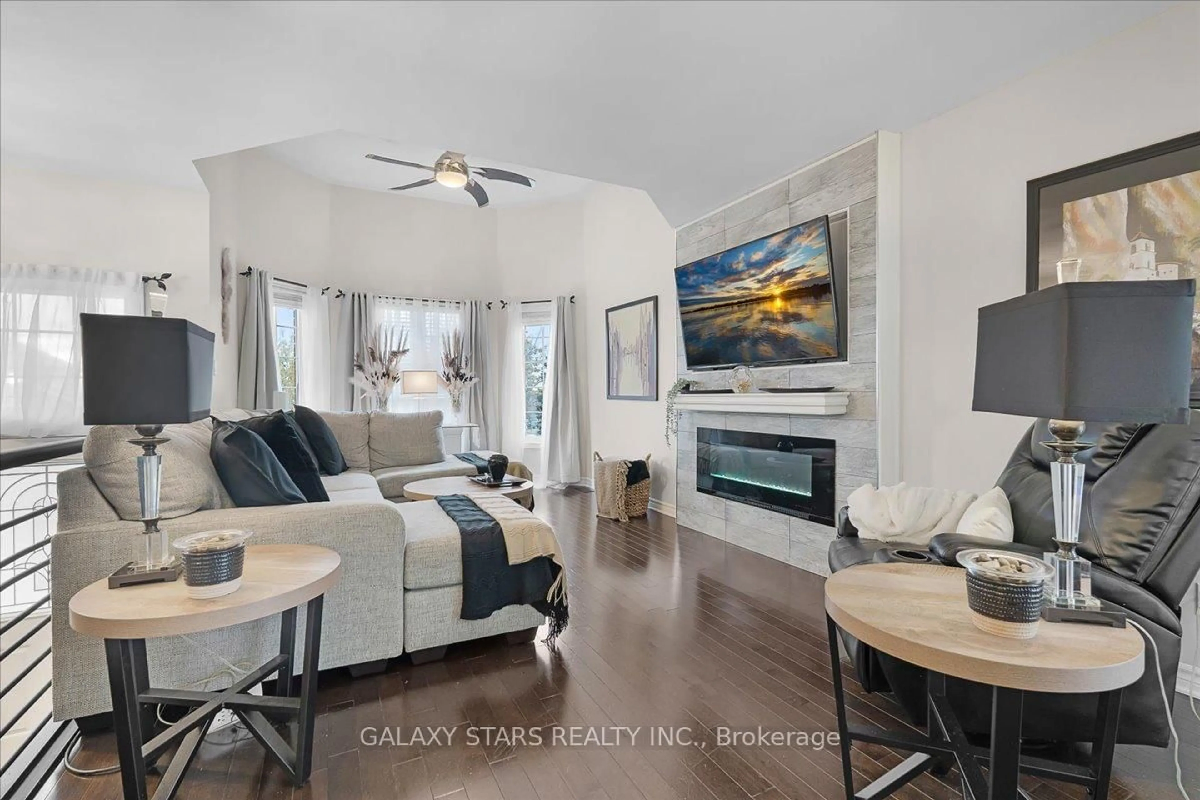 Living room with furniture, unknown for 888 Oberland Dr, Oshawa Ontario L1K 2M2