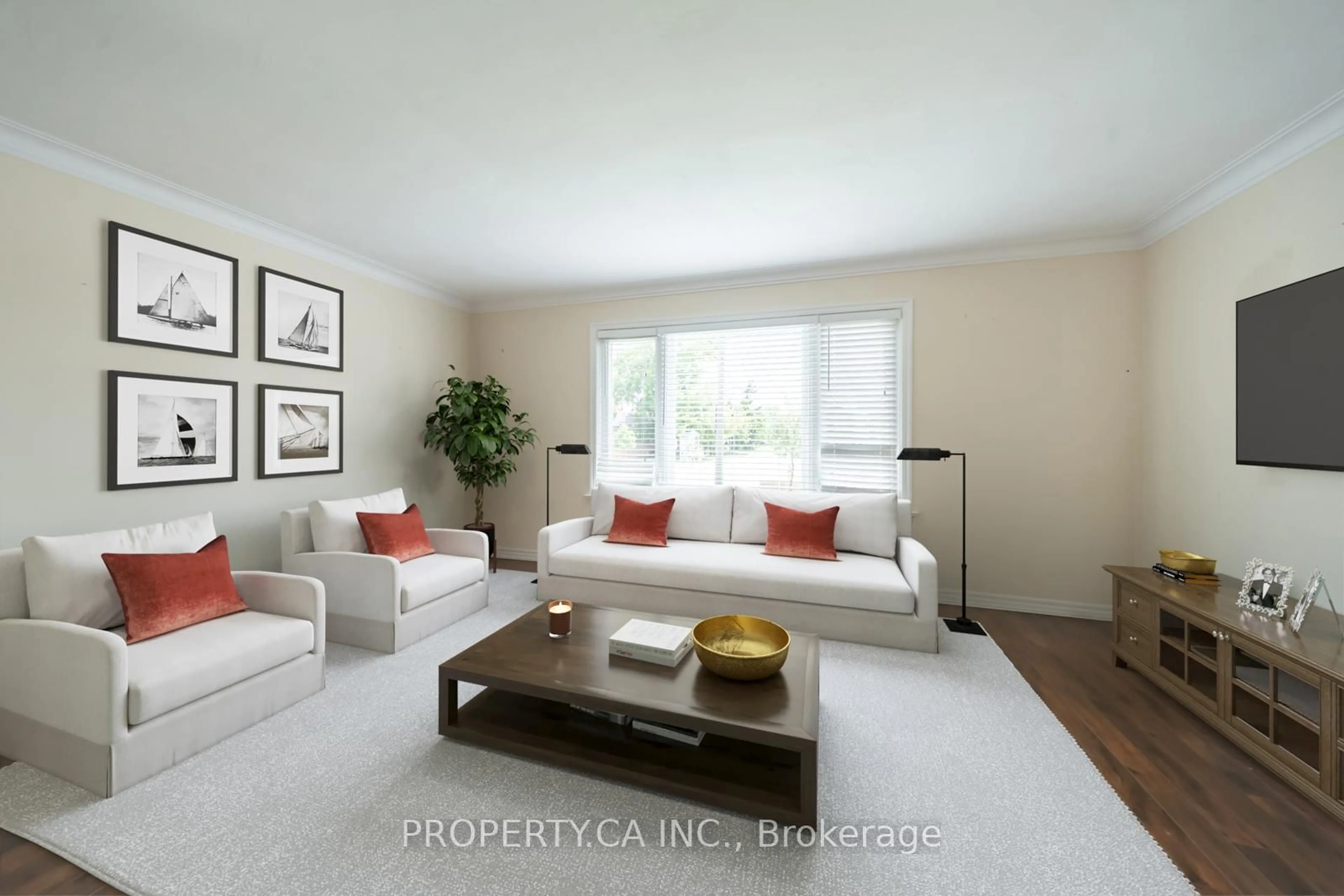 Living room with furniture, unknown for 1592 Pharmacy Ave, Toronto Ontario M1R 2K7