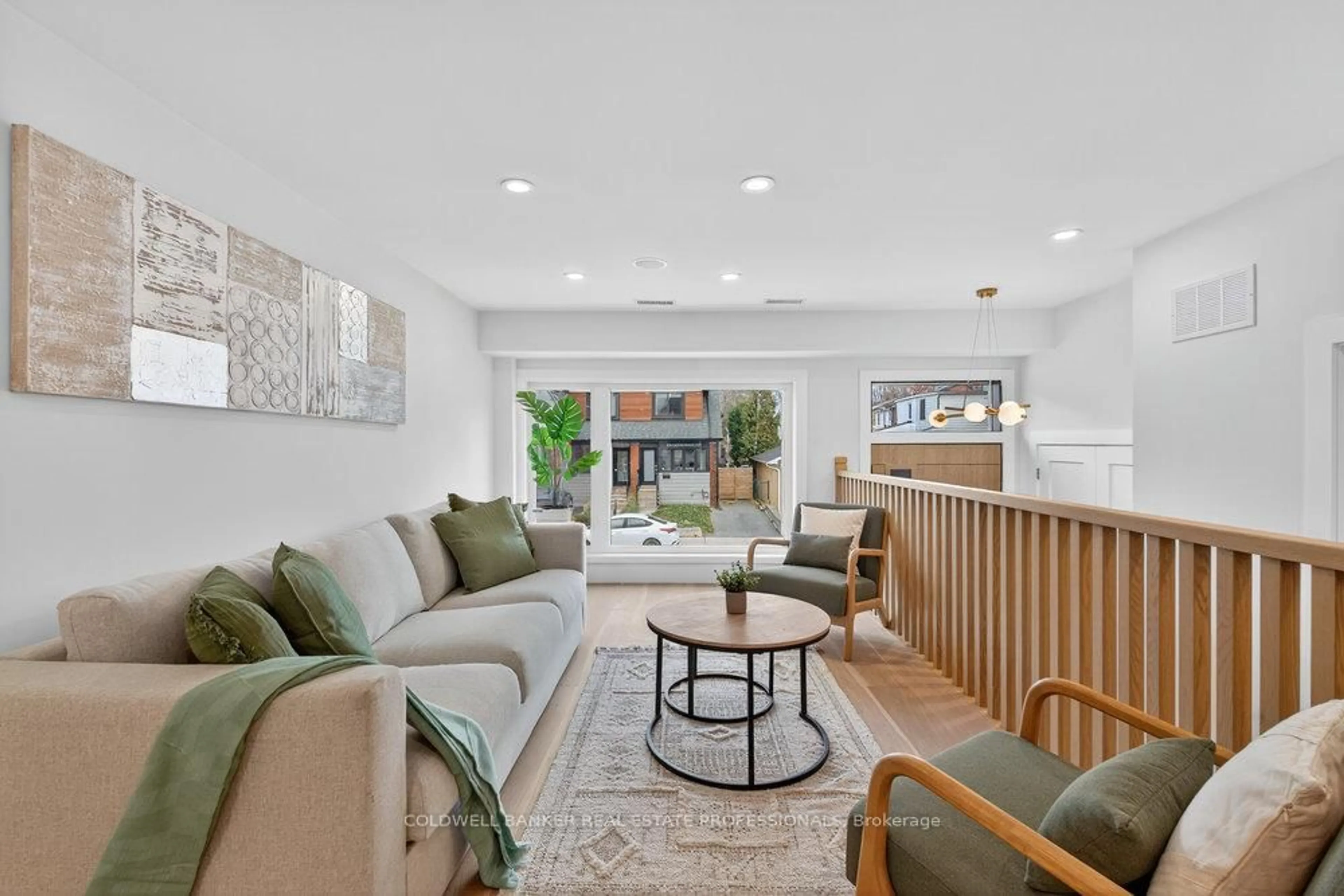 Living room with furniture, unknown for 223 Queensdale Ave, Toronto Ontario M4C 2B1