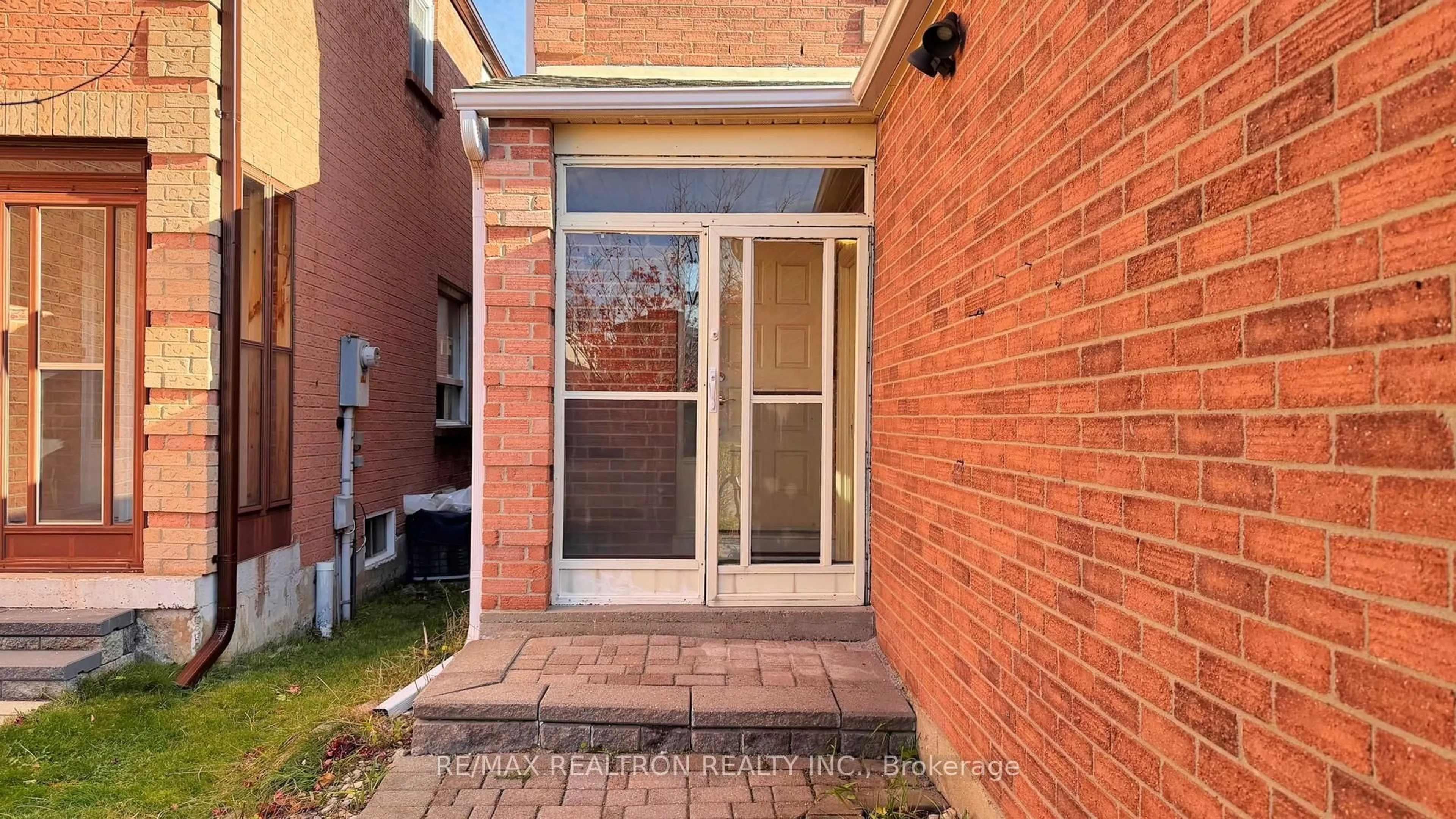 Unknown for 66 Roxanne Cres, Toronto Ontario M1V 4J4