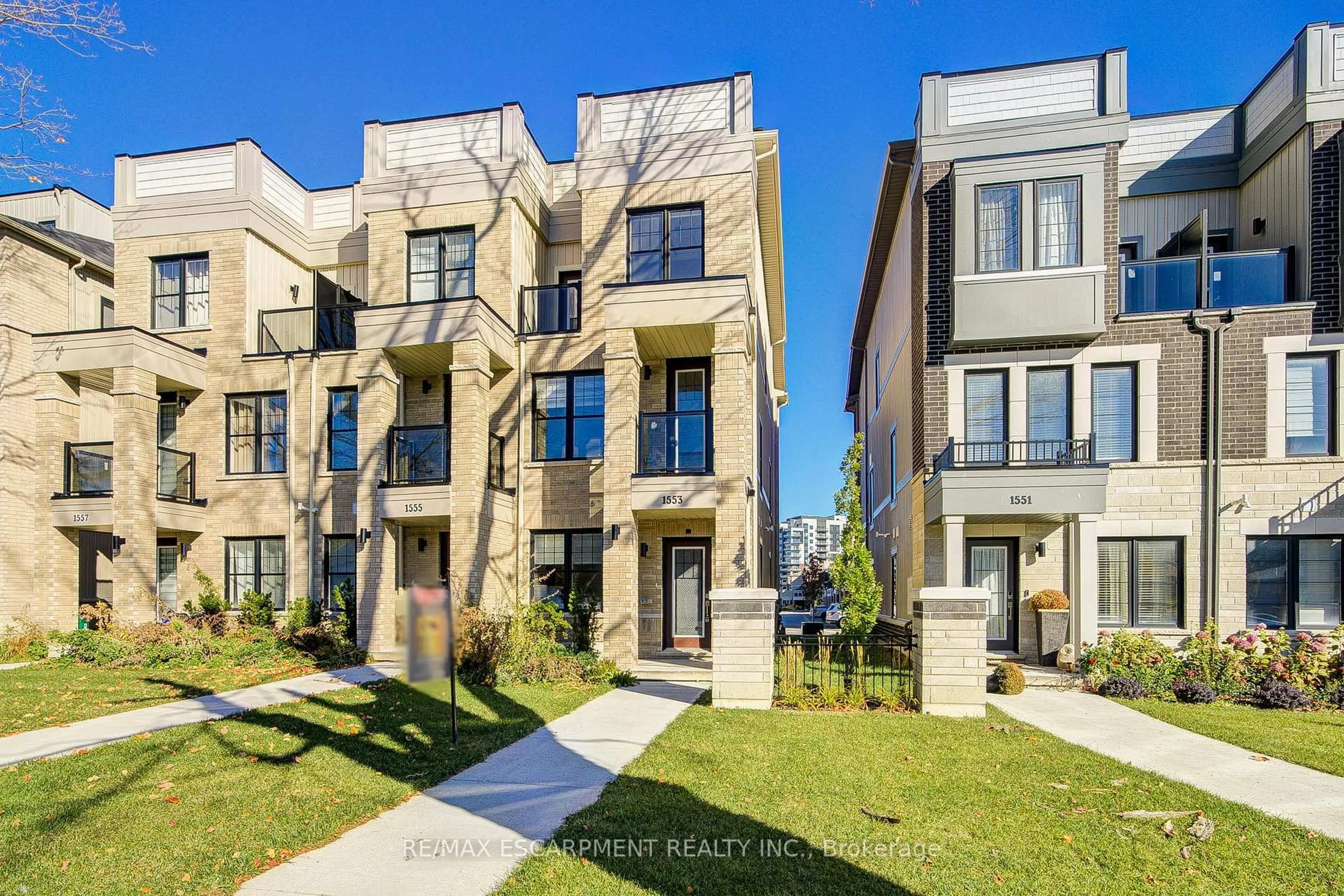 Home with brick exterior material, street for 1553 Green Rd, Clarington Ontario L1C 7E5